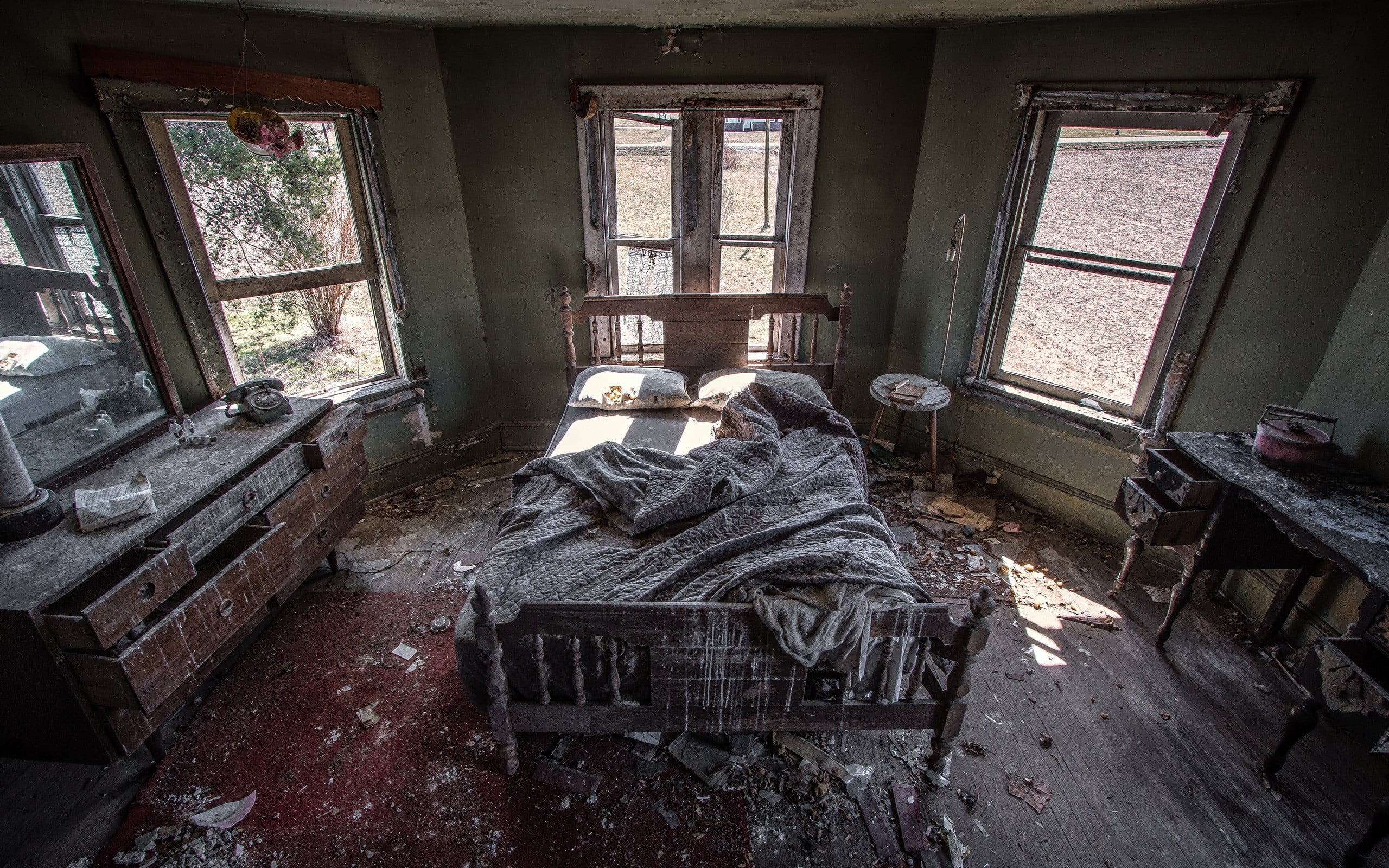 room, messy, windows, demolished, window, deterioration, old, ruined, no people, decline, run-down, house, domestic room, home interior, day, bed, damaged, HD Wallpaper