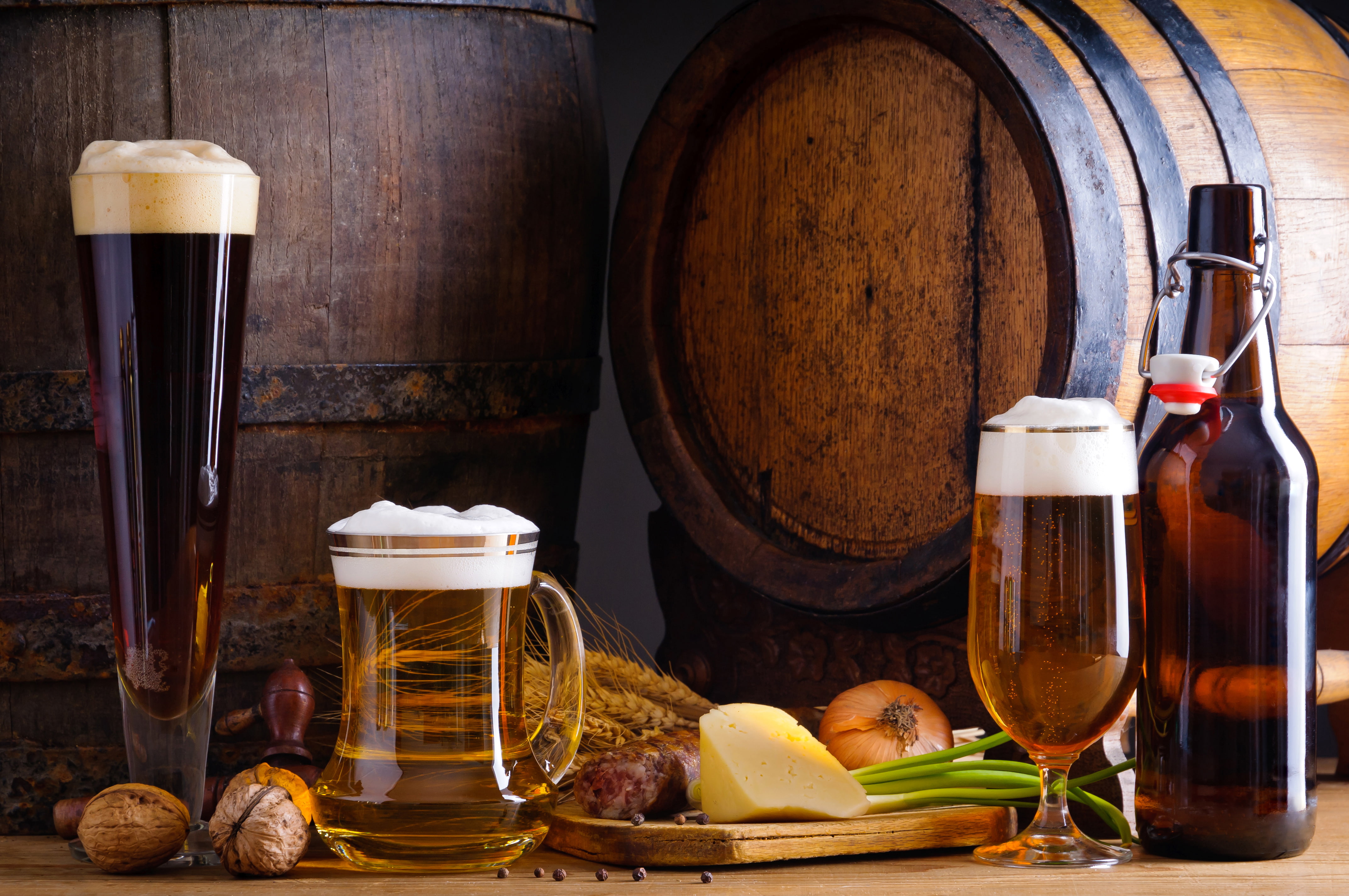 glasses, beer, bottle, ears, walnut, sausage, barrels, cheese, 4K, bow, foam, nuts, HD Wallpaper