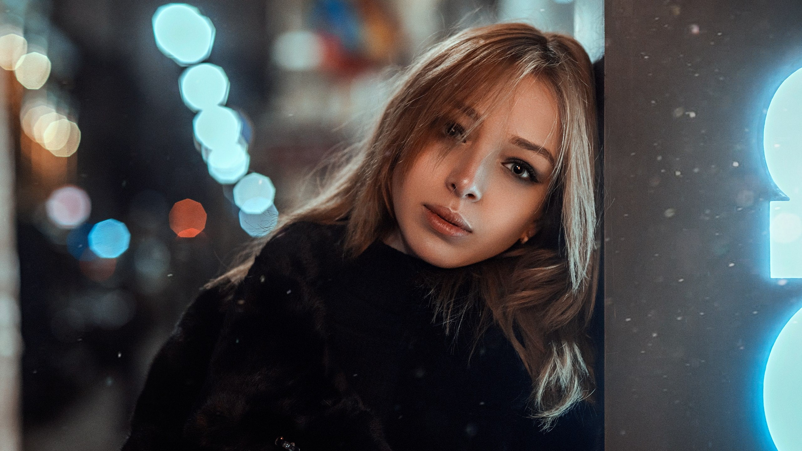 women, headshot, young adult, beauty, contemplation, hairstyle, night, city life, warm clothing, teenager, long hair, looking, pretty girl images 2560x1440, HD Wallpaper