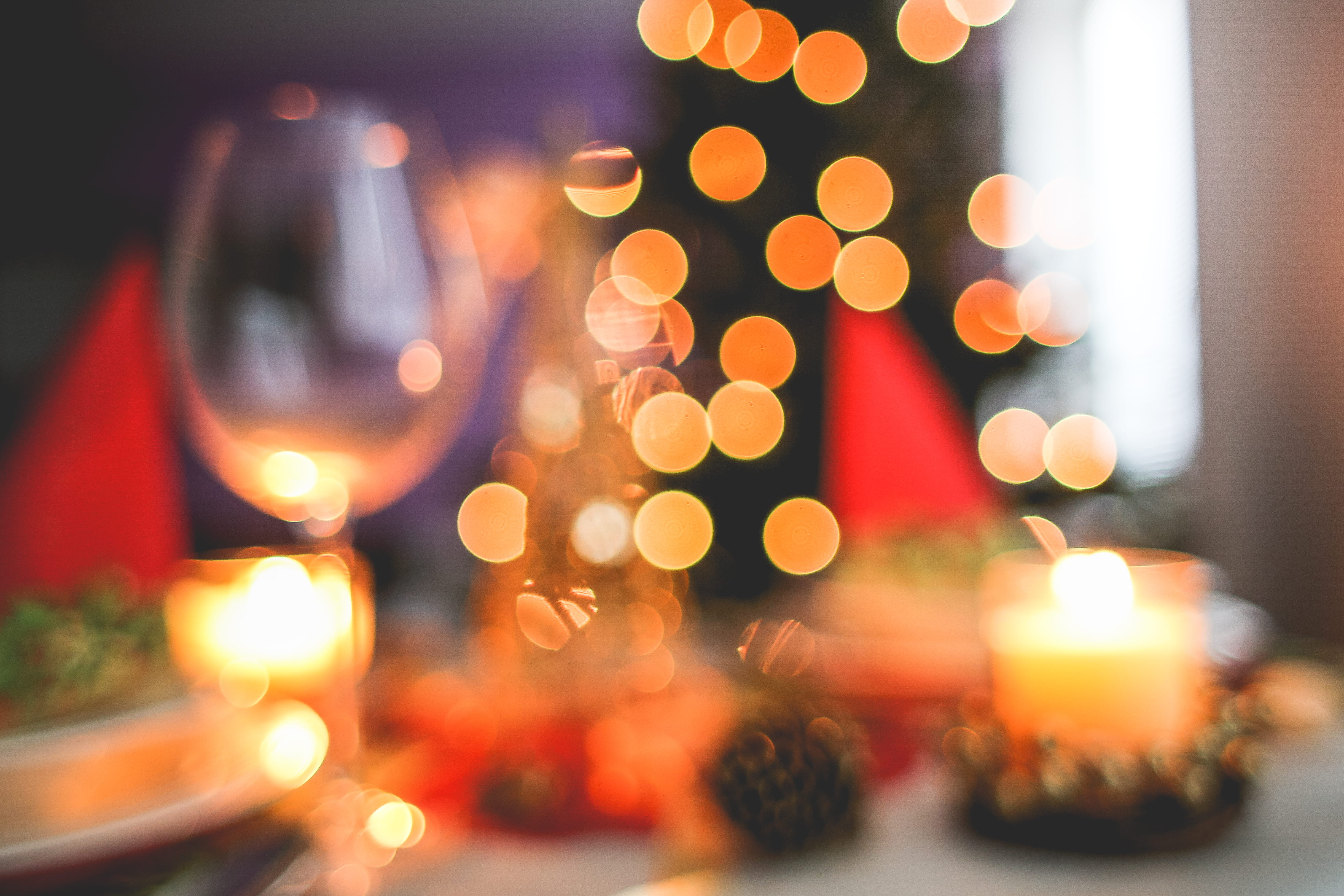 christmas setting, selective focus, blur, celebration, winter, 4K, no people, night, lighting Equipment, indoors, illuminated, tree, decoration, Christmas Tree, HD Wallpaper