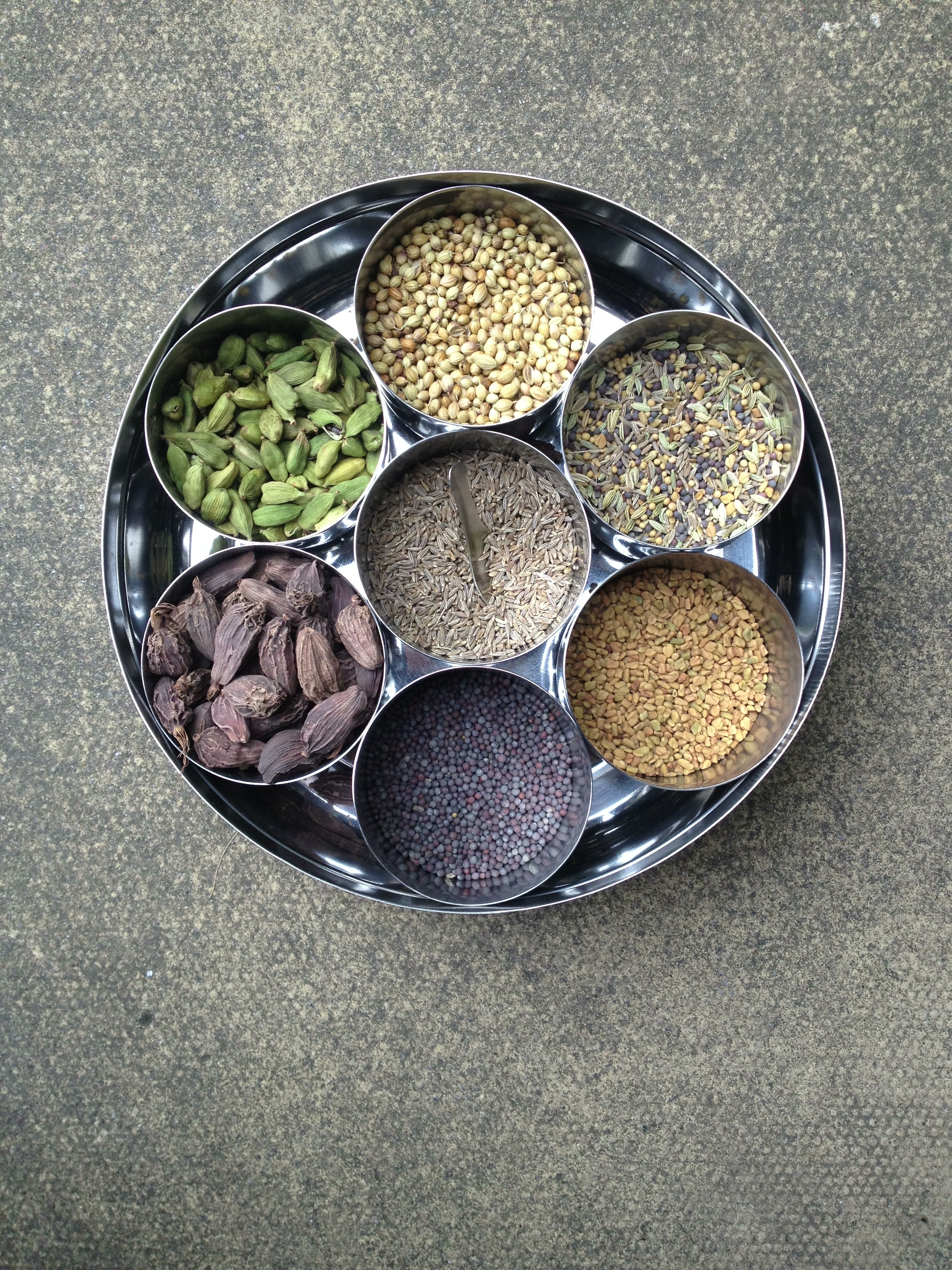 no people, indoors, food, steel, metal, gray background, natural, choice, 2K, powder, freshness, curry, gray, food and drink, variation, round, studio shot, Phone HD Wallpaper