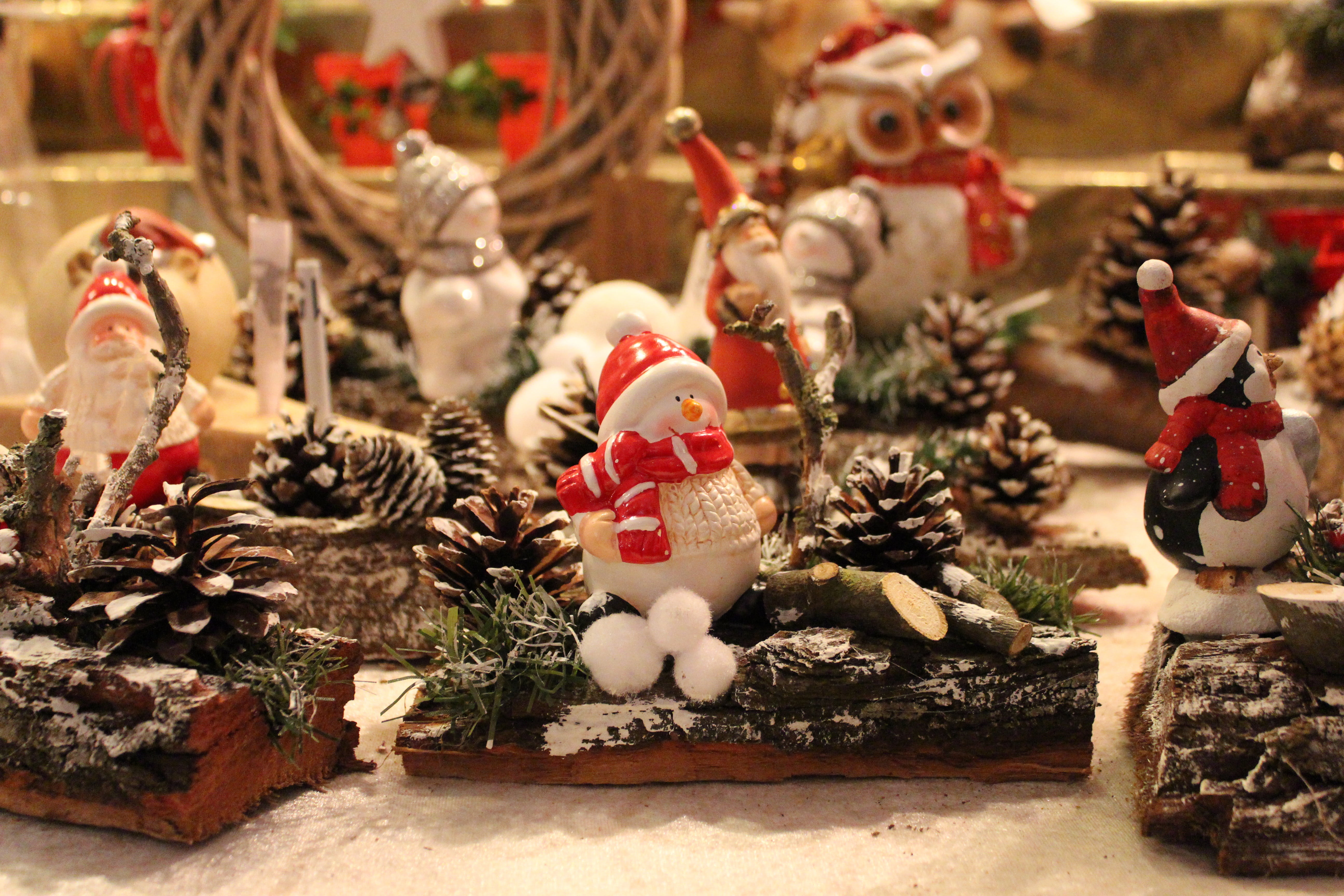 christmas Ornament, holiday - event, 5K, holiday, human representation, snow man, figurine, santa claus, decoration, indoors, representation, photography, HD Wallpaper