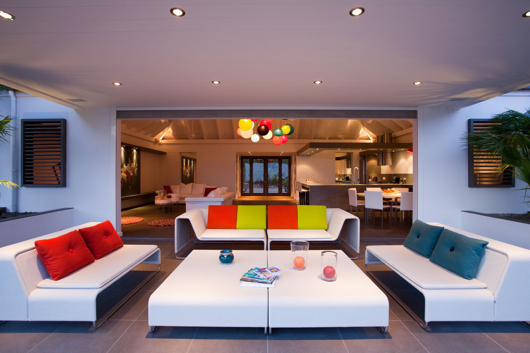 wealth, home interior, picture., seat, style, architecture, table, technology, furniture, elegance, illuminated, white, pillow, luxury, coffee table, sofas, HD Wallpaper