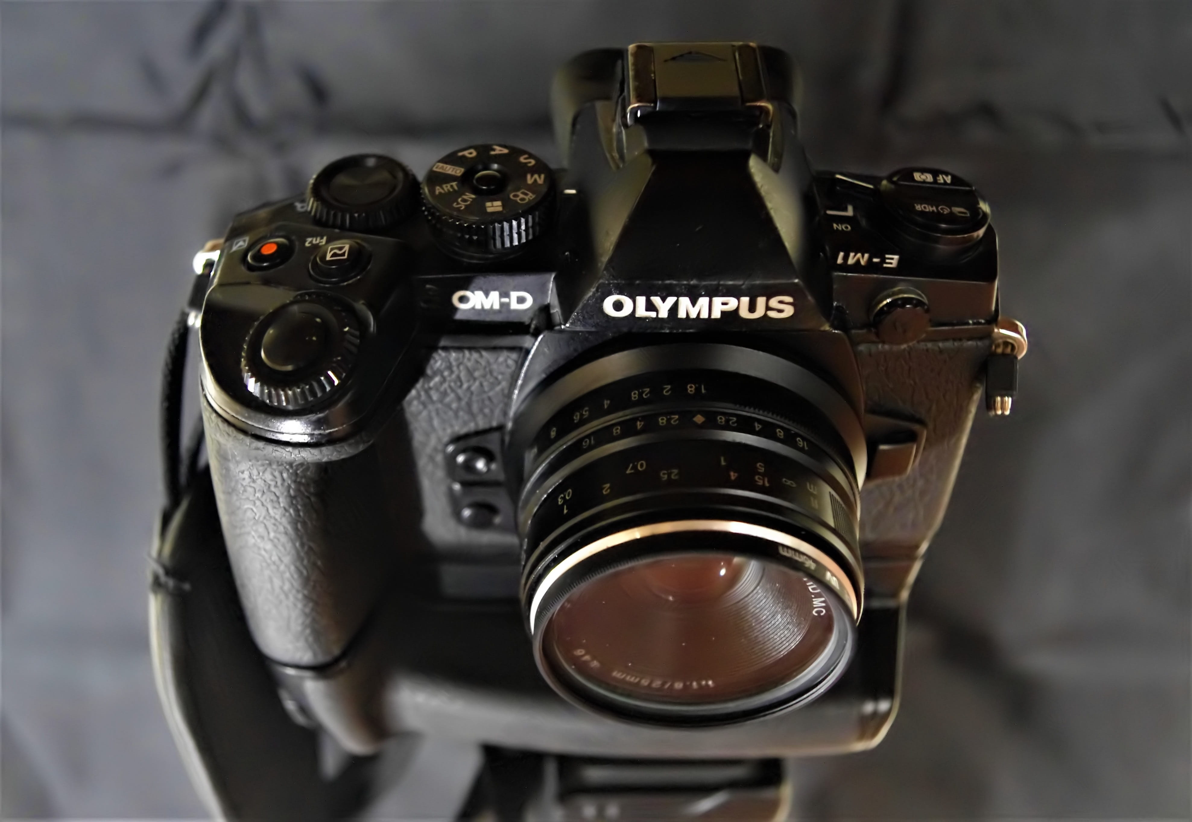 equipment, old, still life, activity, lens - optical instrument, digital camera, omd, em1, photographic equipment, four third, mirror, camera, photoelectric, HD Wallpaper