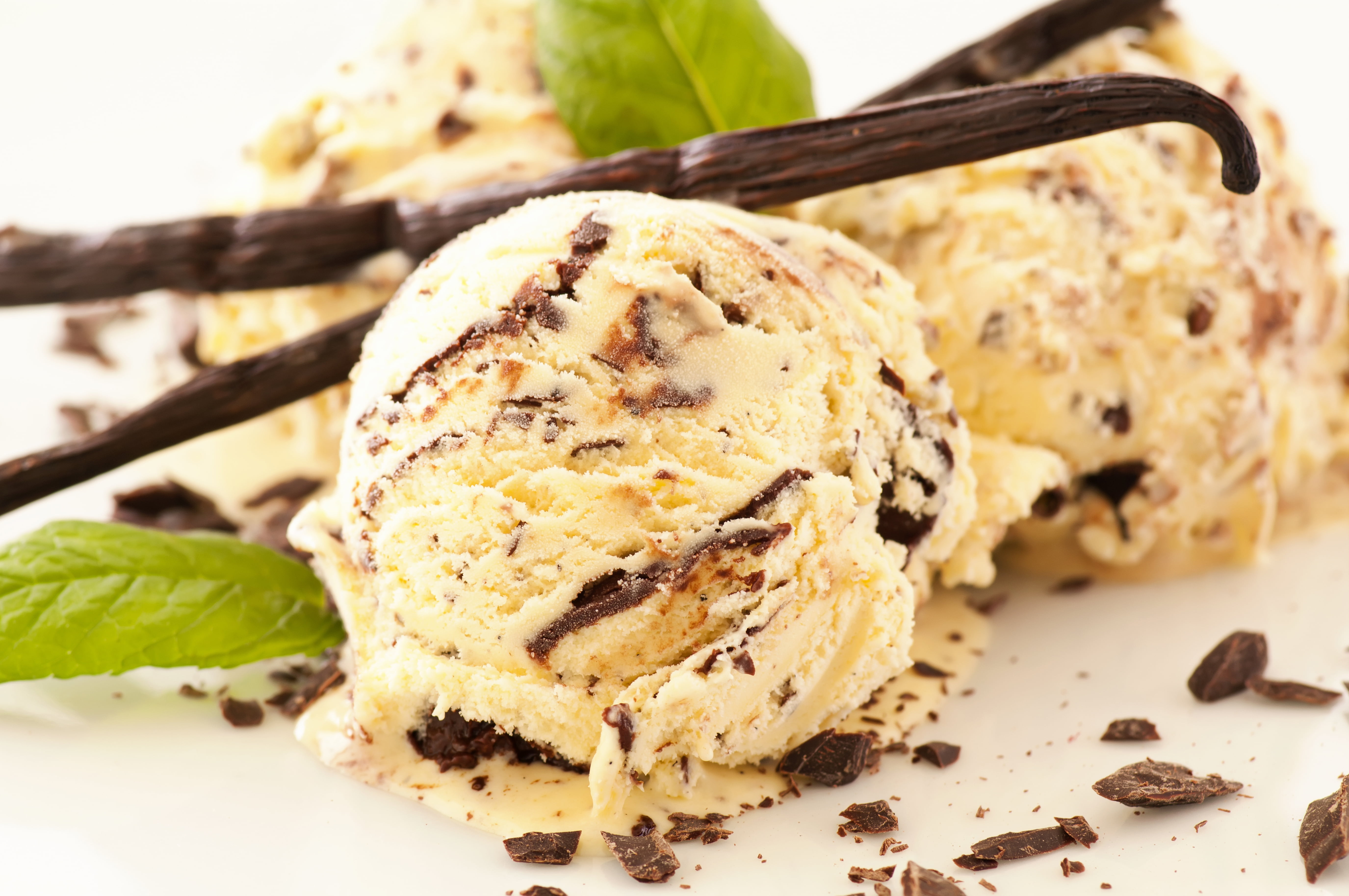 food, kitchen utensil, brown, ice Cream, baked, food And Drink, gourmet, mint Leaf - Culinary, ready-to-eat, freshness, unhealthy Eating, ice, temptation, HD Wallpaper