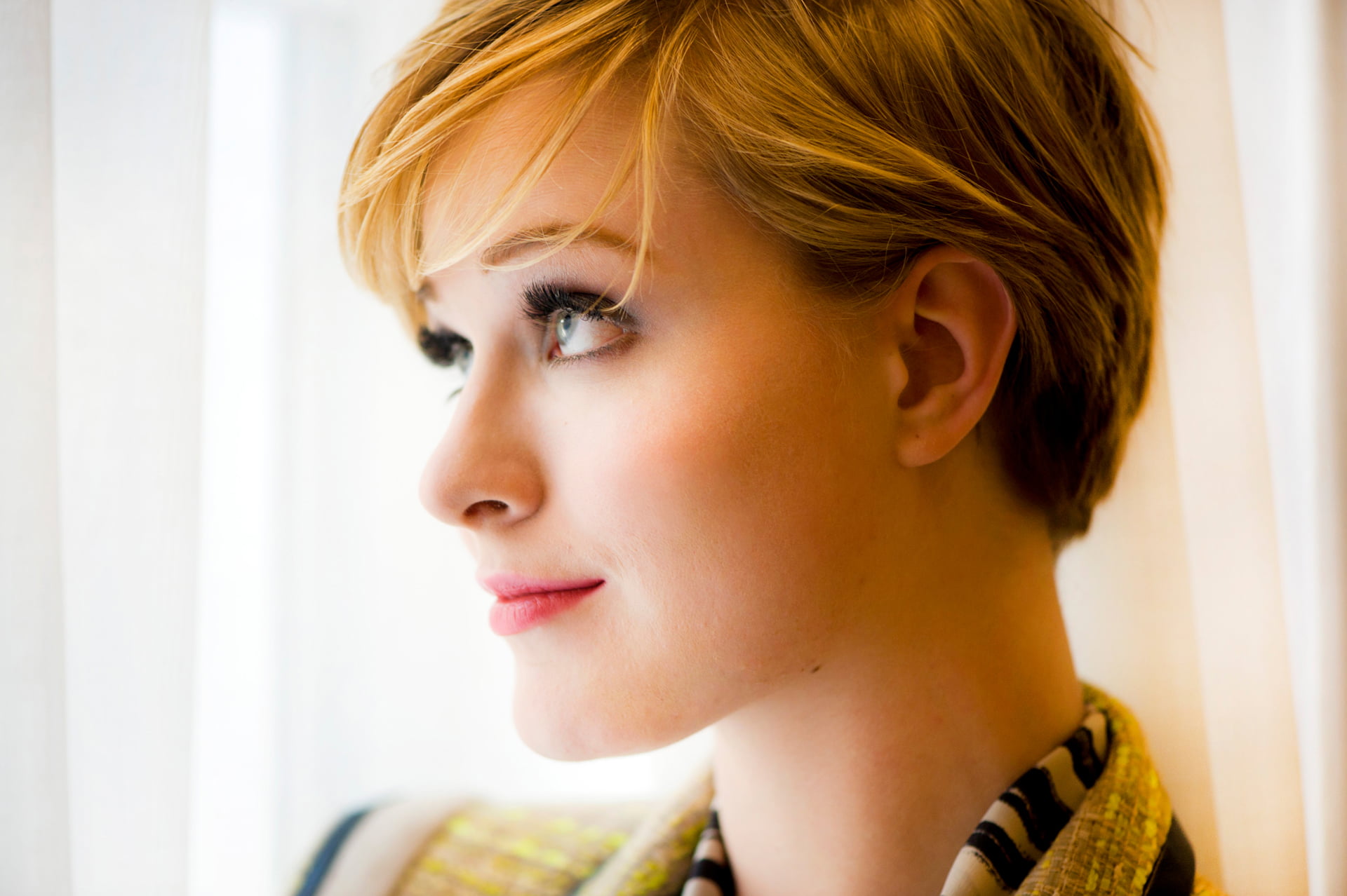 women indoors, face, closeup, women, Evan Rachel Wood, actress, 1080P, short hair, blue eyes, HD Wallpaper
