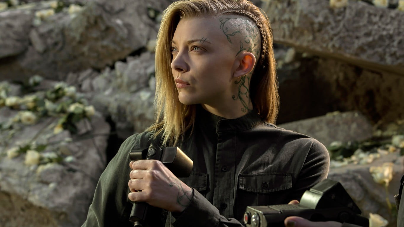 beautiful, front view, caucasian Ethnicity, young Adult, beautiful woman, s, side shave, one Person, Natalie Dormer, portrait, looking, adult, day, dress, HD Wallpaper