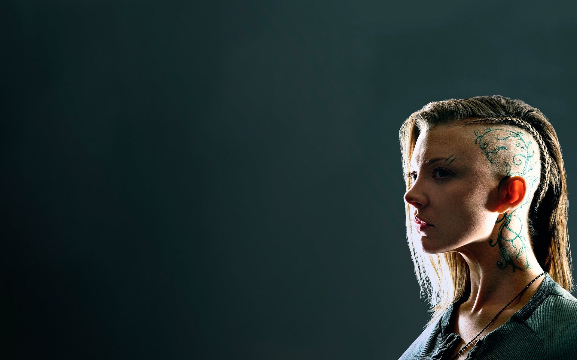 tyrell, serious, 1080P, lifestyles, young adult, Natalie Dormer , beauty, braids, looking away, indoors, beautiful woman, Hunger Games, looking, copy space, HD Wallpaper