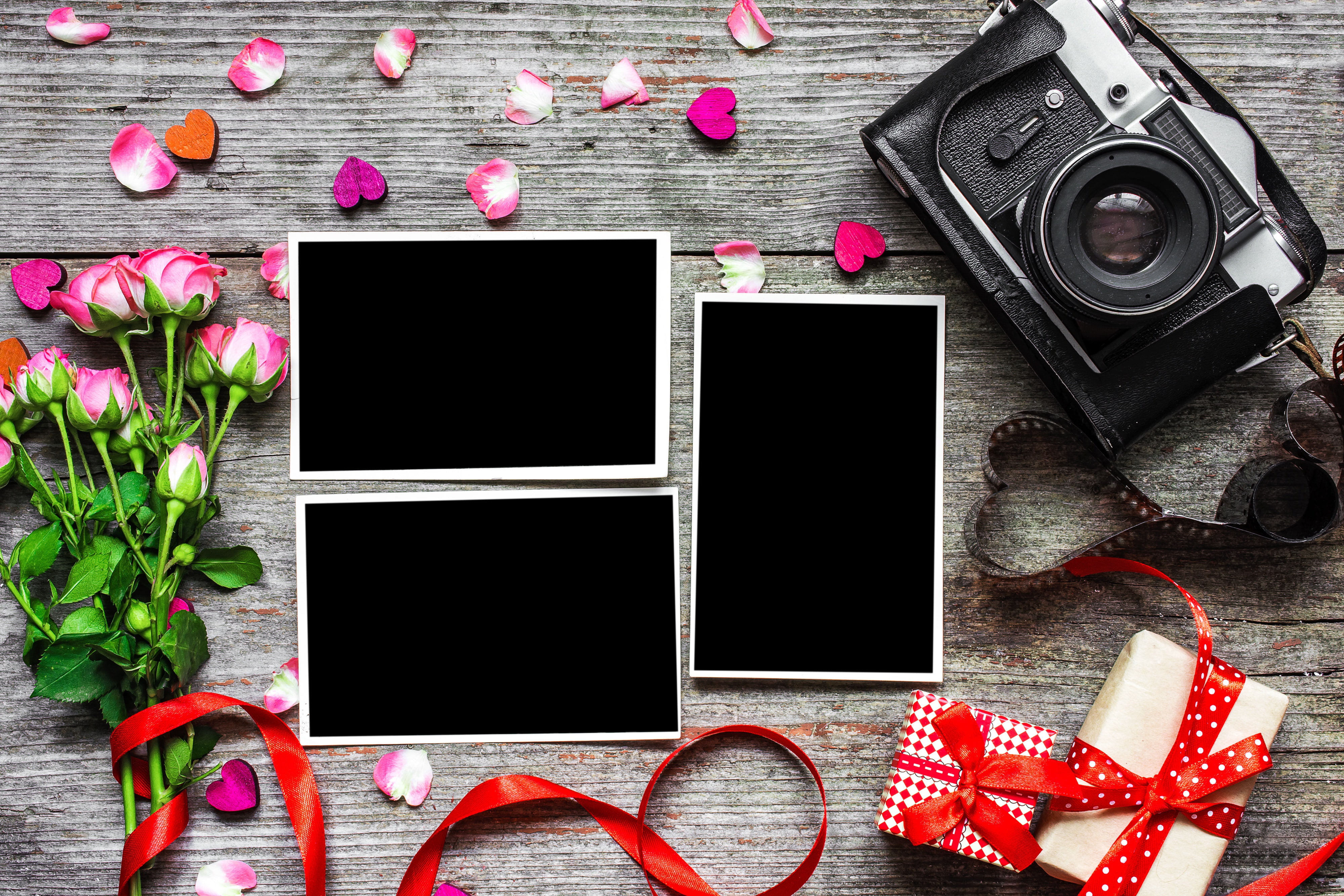 wood, decoration, vintage, pink roses, 4K, camera, Valentines Day, bouquet, frame, photo, romantic, petals, gifts, pink, hearts, roses, flowers, love, HD Wallpaper