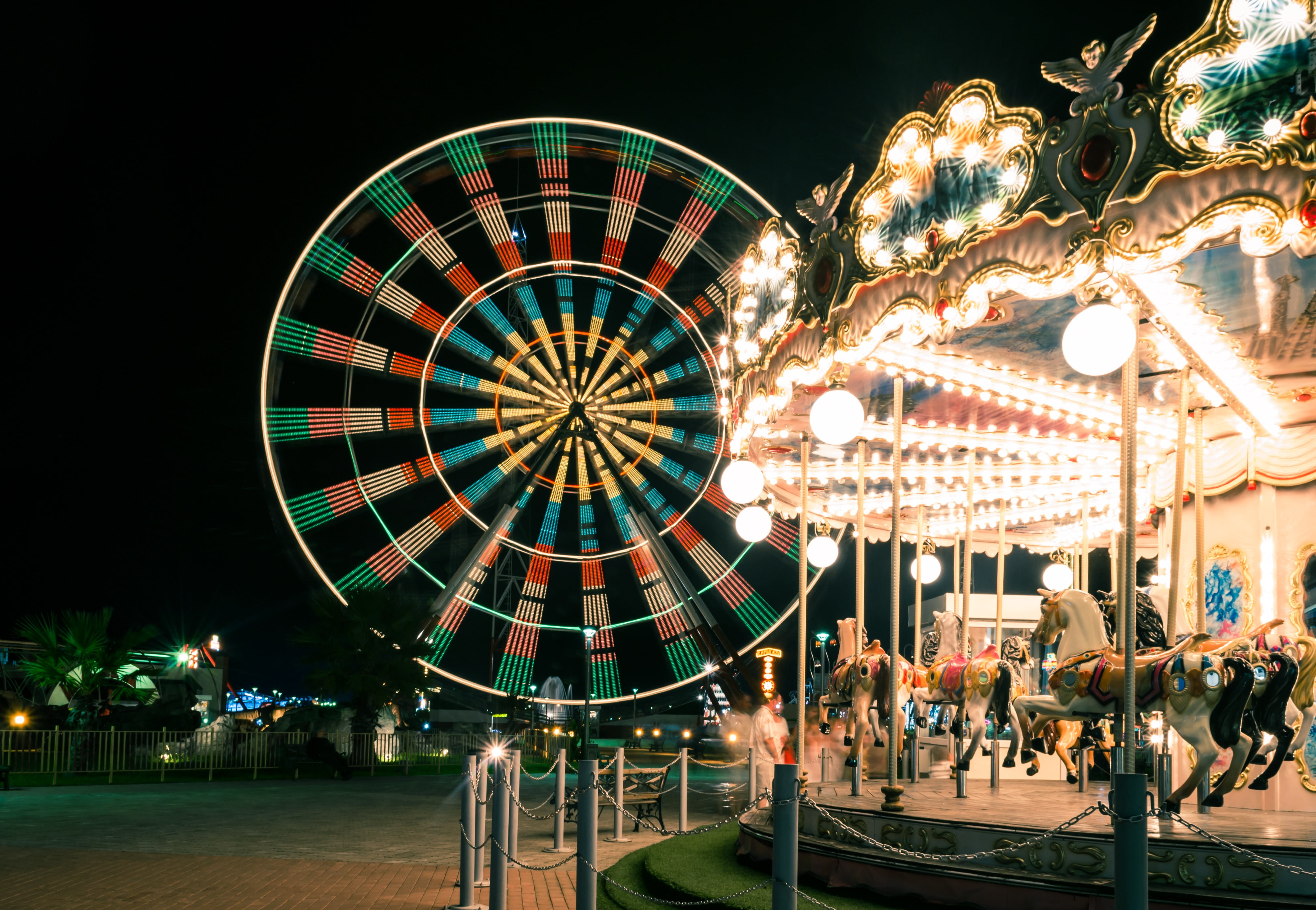 amusement Park, fun, lighting, carousel, traveling Carnival, crowd, color image, lifestyle, ferris Wheel, 4K, georgia, ferris, arts culture and entertainment, HD Wallpaper