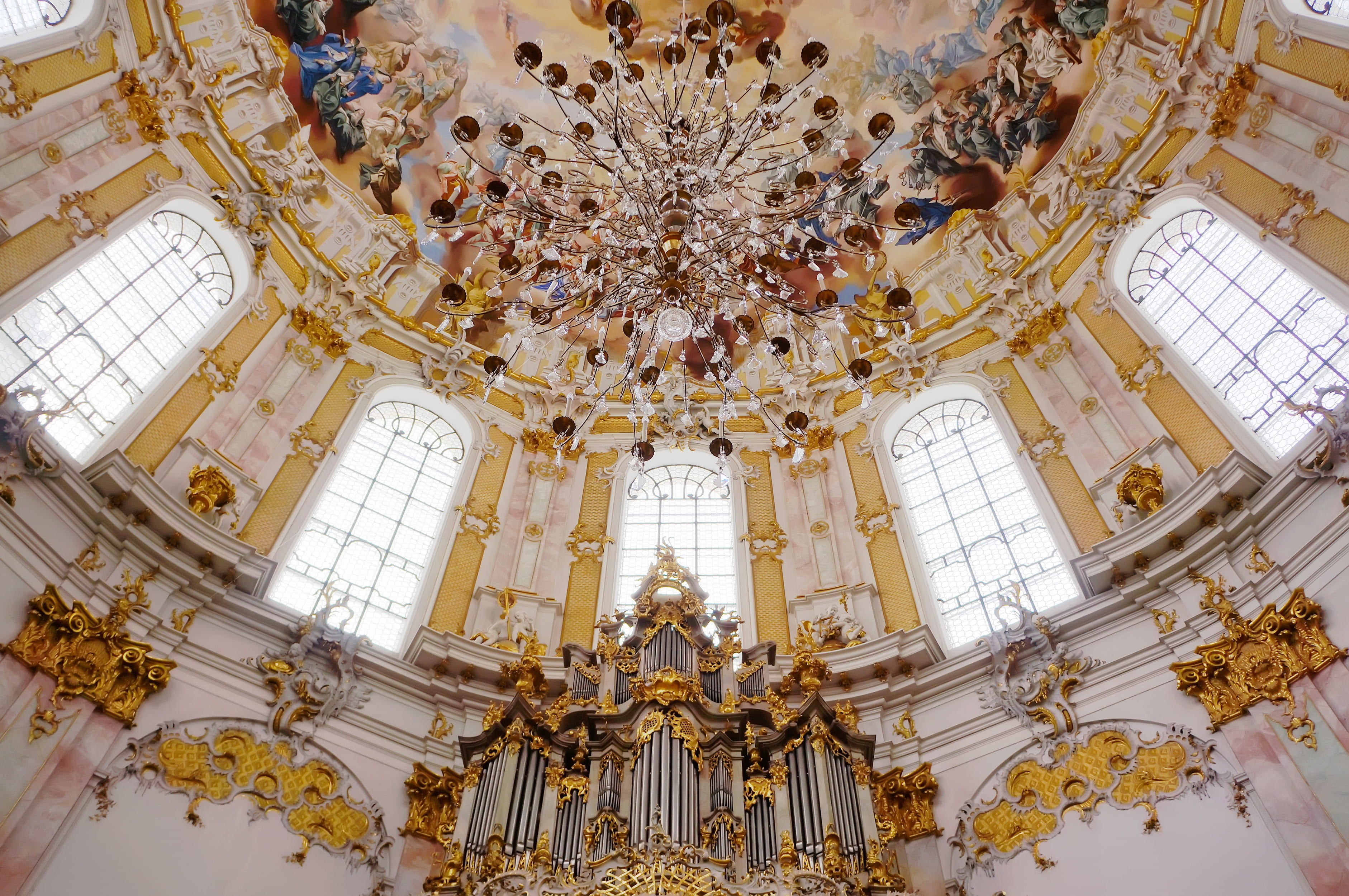 yellow, travel destinations, 2K, tourism, low angle view, religion, built structure, dom, mural, chandelier, beautiful, travel, luxury, low, spirituality, HD Wallpaper