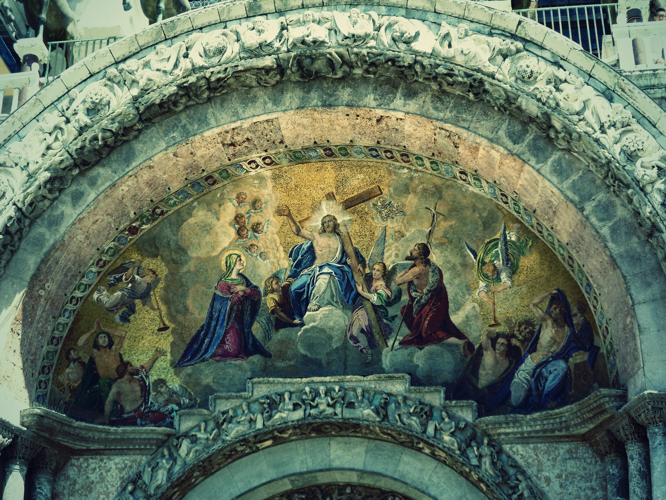 low angle view, ceiling paintings, female likeness, golden, history, religion, place of worship, the past, bas relief, male likeness, baroque building, HD Wallpaper