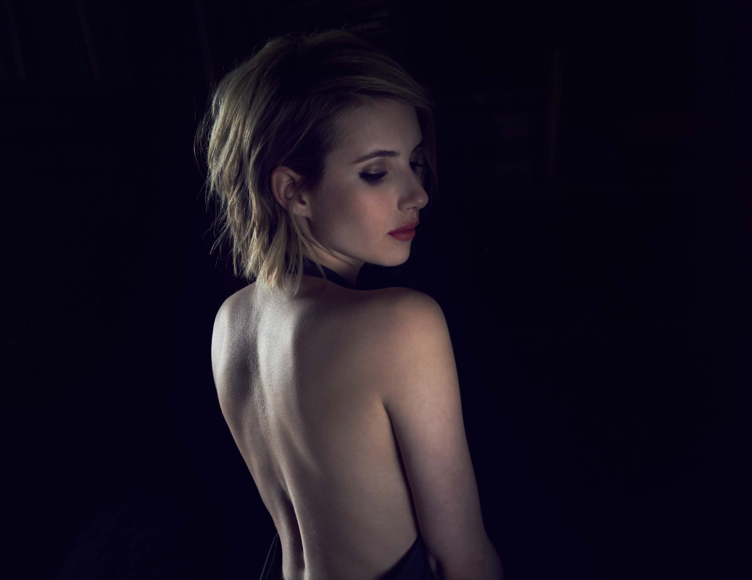 fashion, one person, emma, roberts, photoshoot, black background, indoors, women, females, 1080P, backless, beautiful woman, dark, looking, hairstyle, HD Wallpaper