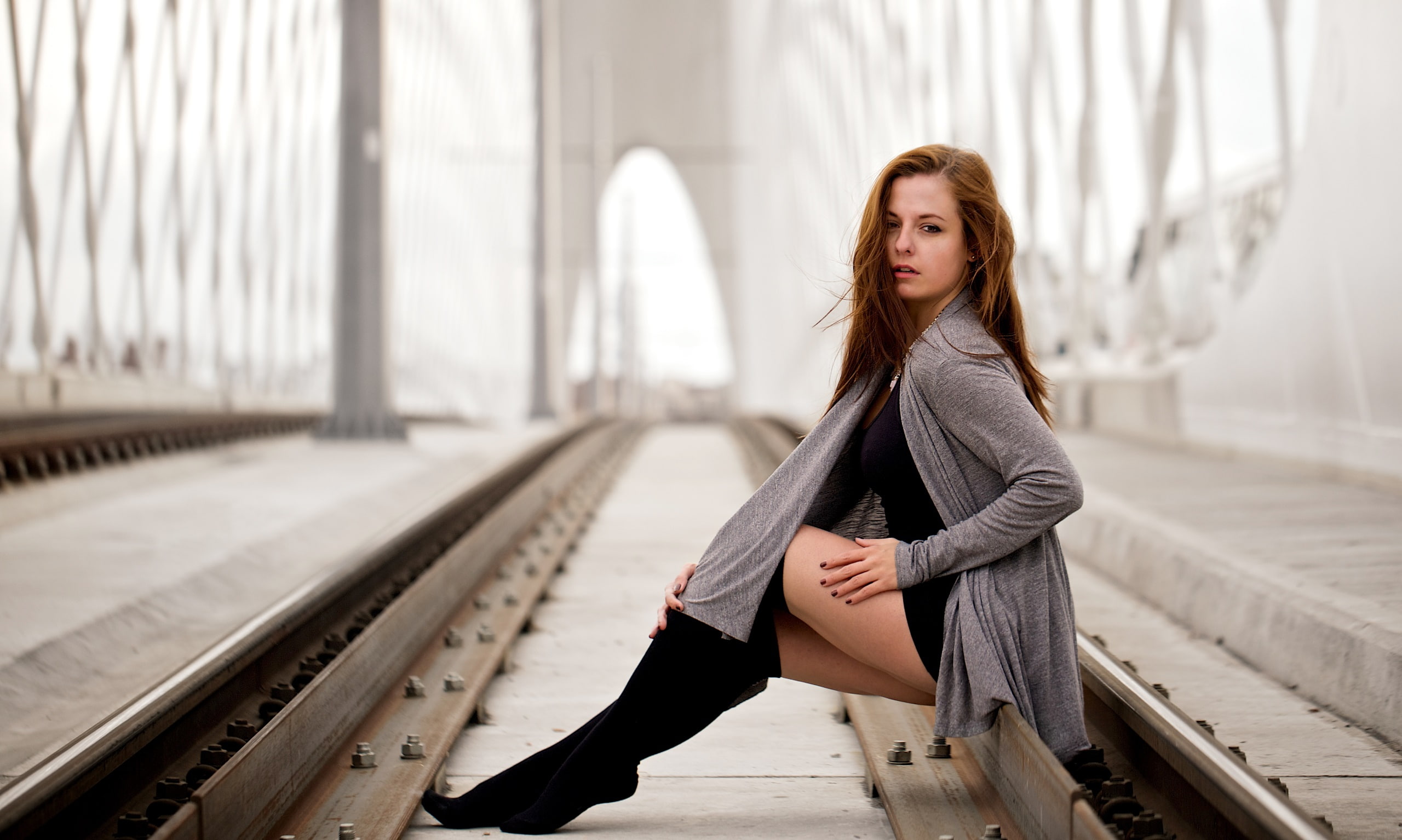 portrait, lifestyles, leisure activity, beauty, focus on foreground, rail transportation, hair, 2K, young women, model, transportation, beautiful woman, HD Wallpaper
