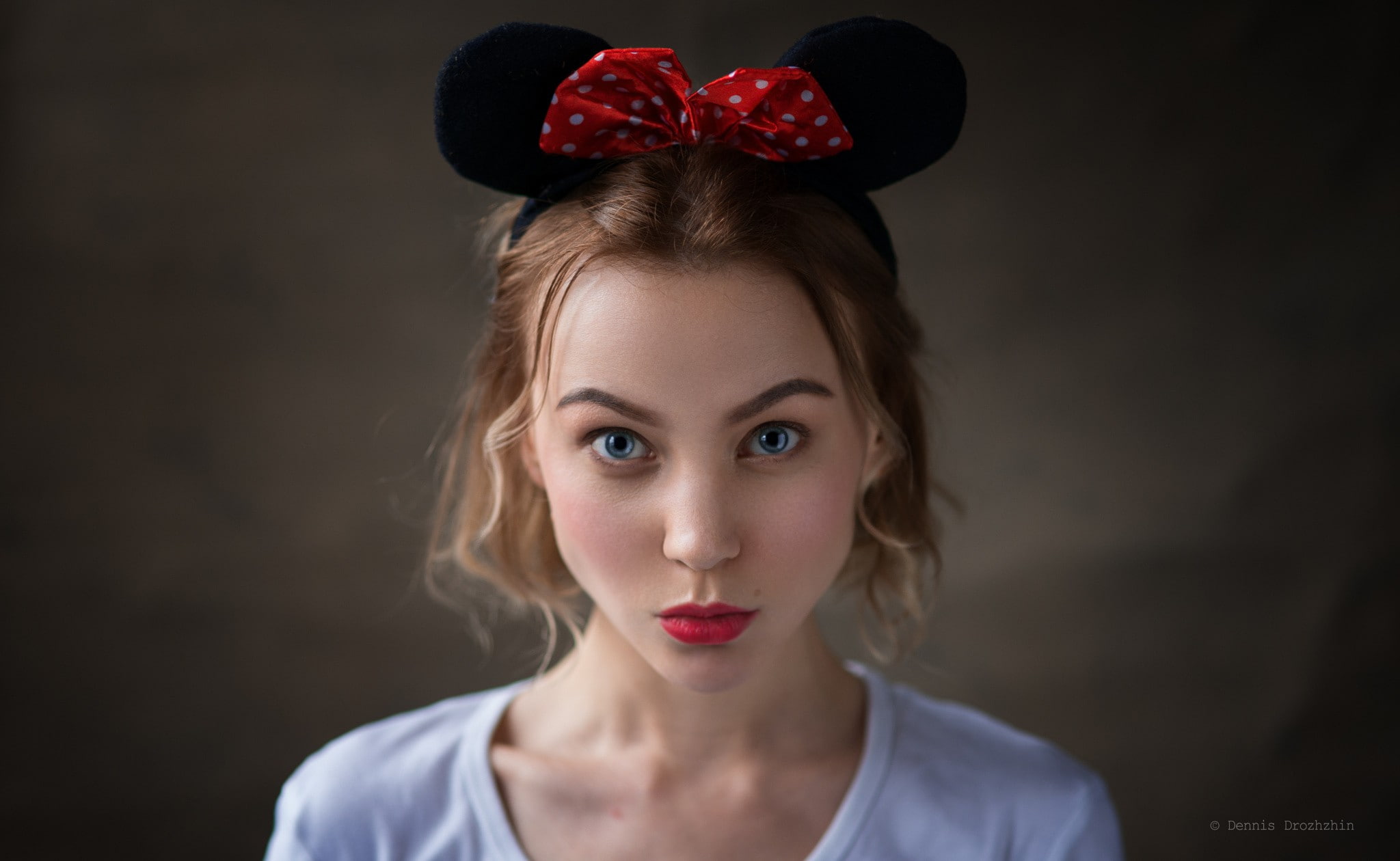 one person, blonde, indoors, lolita, make-up, women, portrait, face, black background, hair, red lipstick, 1080P, headshot, young adult, blue eyes, lips, HD Wallpaper