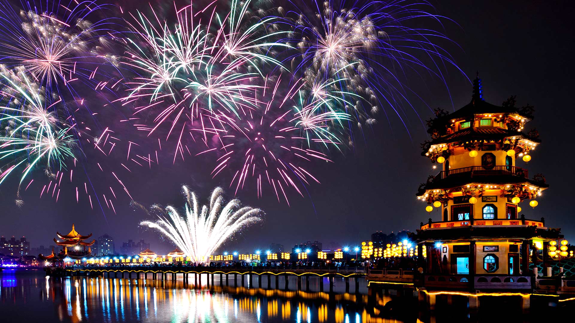 salute, Lotus Lake, New Year, 1080P, Taiwan, fireworks, Kaohsiung, HD Wallpaper