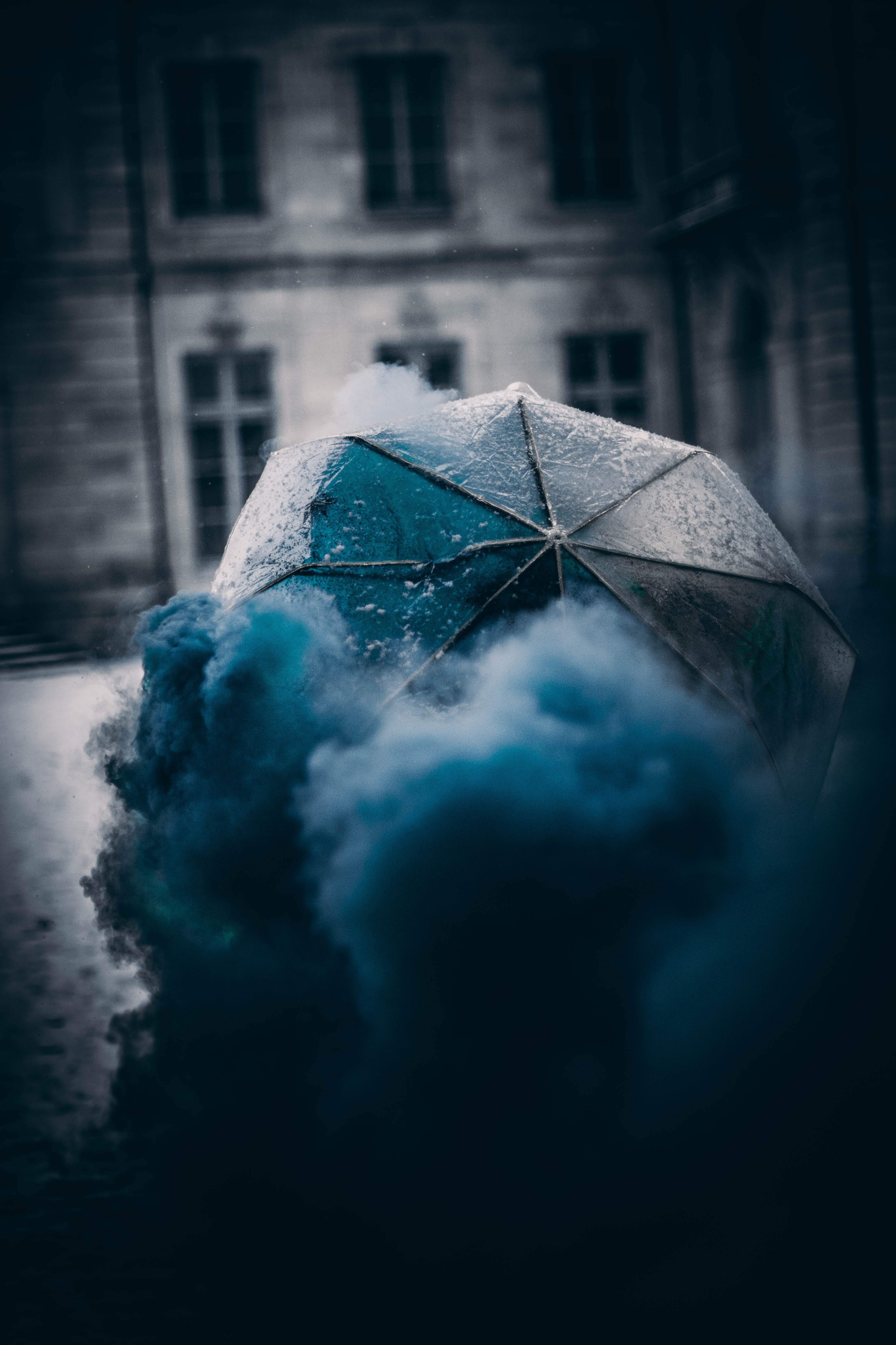 day, visual, art, rainy, urban, selective focus, rain, building exterior, winter, protection, mood, outdoors, architecture, street, no people, city, wet, Phone HD Wallpaper