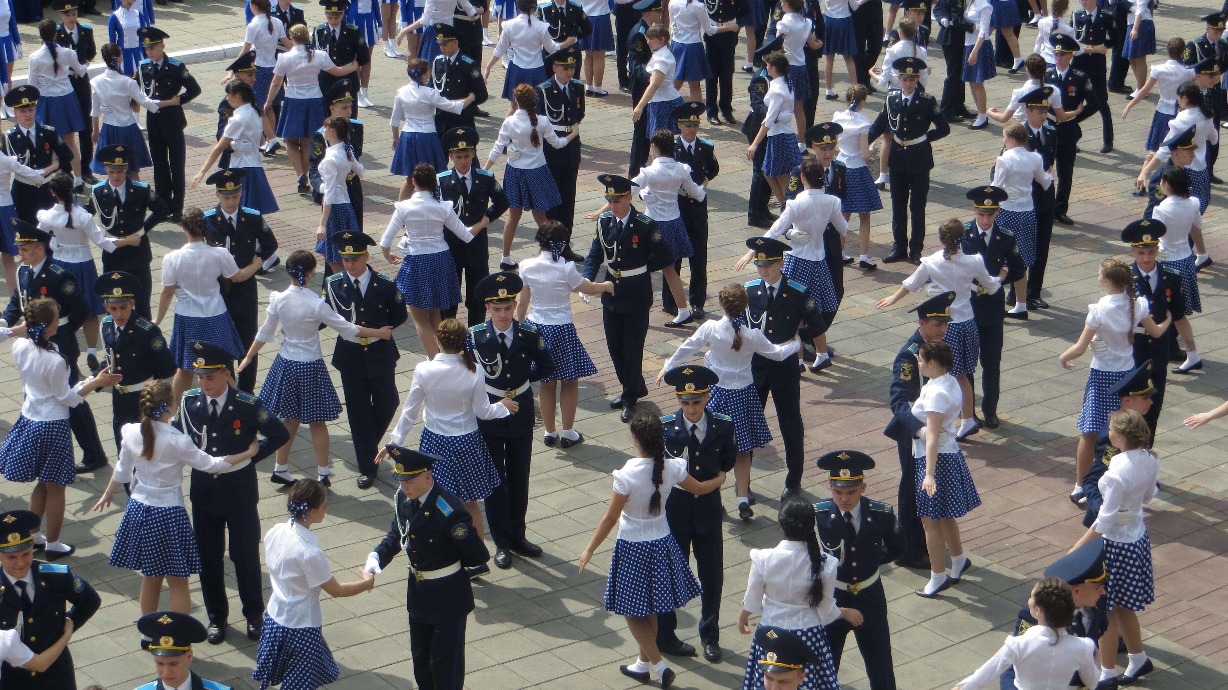 street, people, high angle view, indoors, 4K, victory waltz, crowd, day, walking, adult, Students, city life, lifestyles, Dance, outdoors, Waltz, large group of people, HD Wallpaper