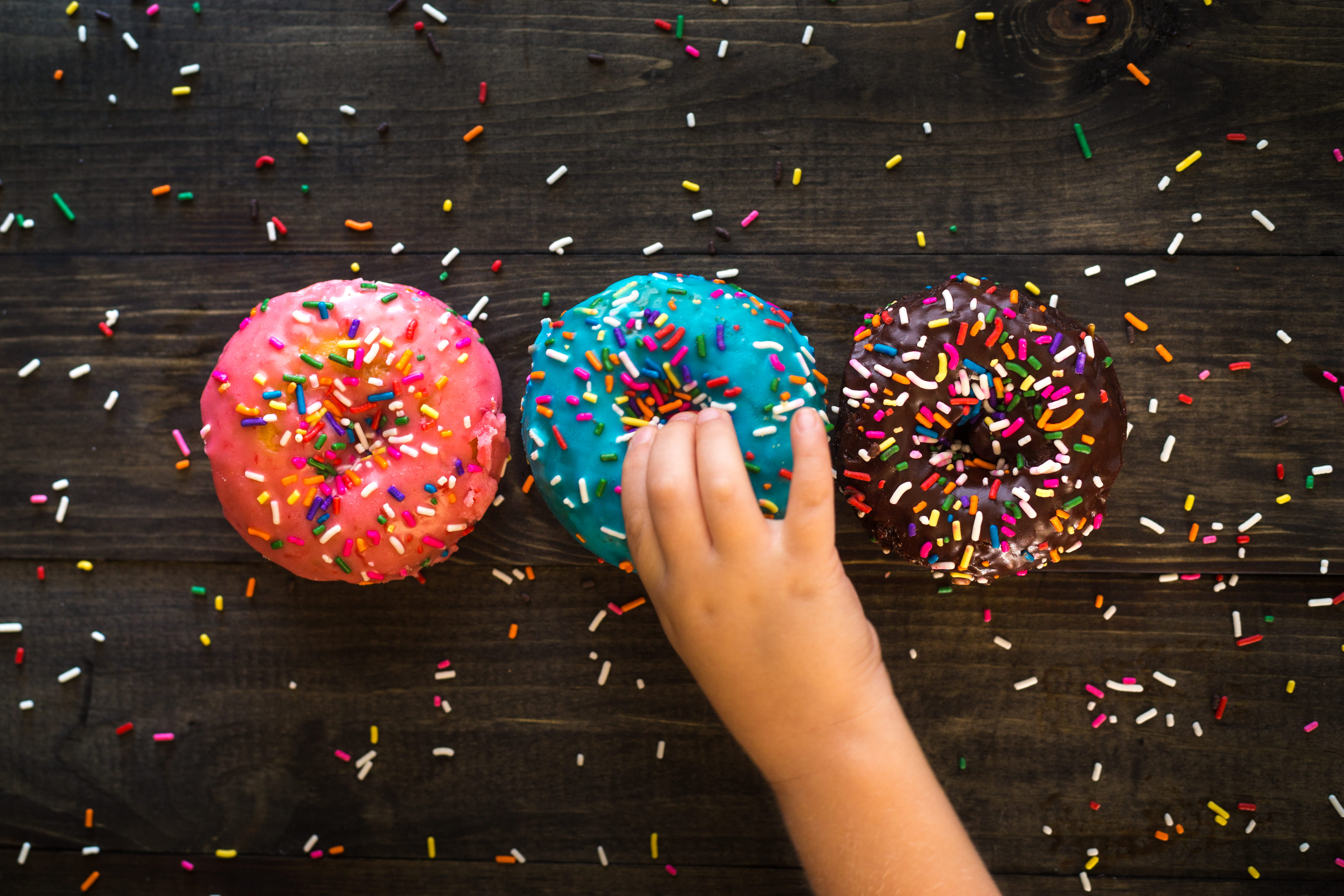 sprinkled, grab, three, directly above, indoors, temptation, sweet food, dessert, freshness, celebration, donut, colorful, arm, 5K, indulgence, sweet, HD Wallpaper