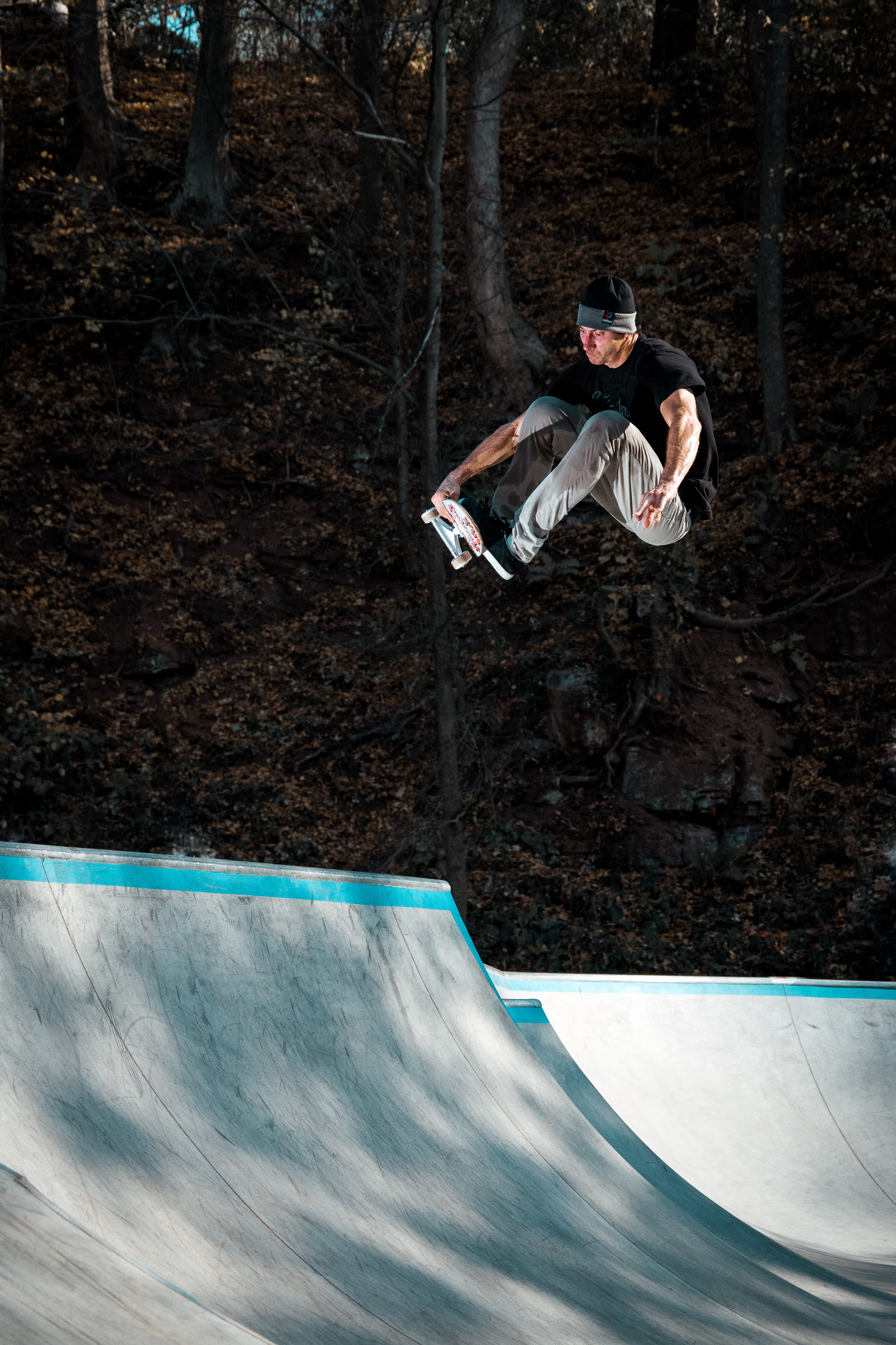junkyard, front view, jumping, sports, indy, human arm, trutnov, outdoors, sk8, nature, air, person, lapse, risk, skateboard, concrete, ramp, young adult, Phone HD Wallpaper