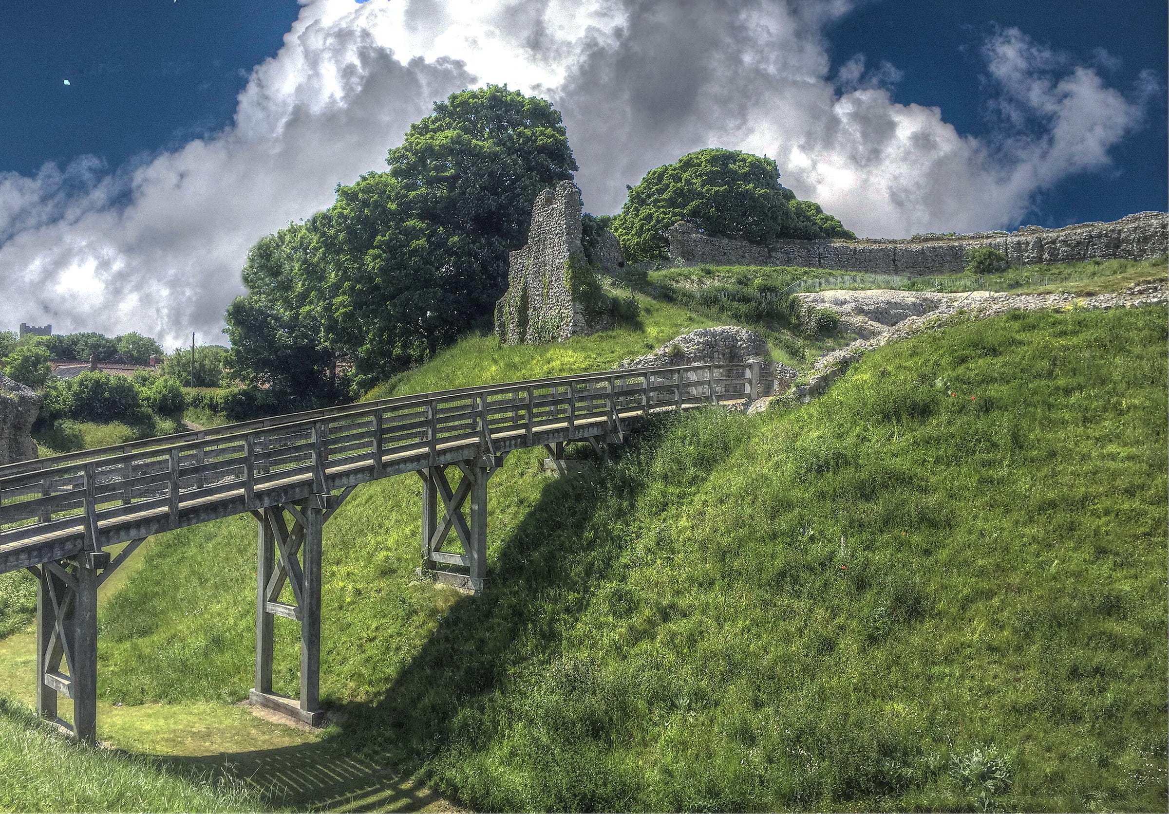 tree, landmarks, land, ancient civilization, norfolk, beauty in nature, built structure, arch bridge, scenics - nature, castle ruin, grass, architecture, HD Wallpaper
