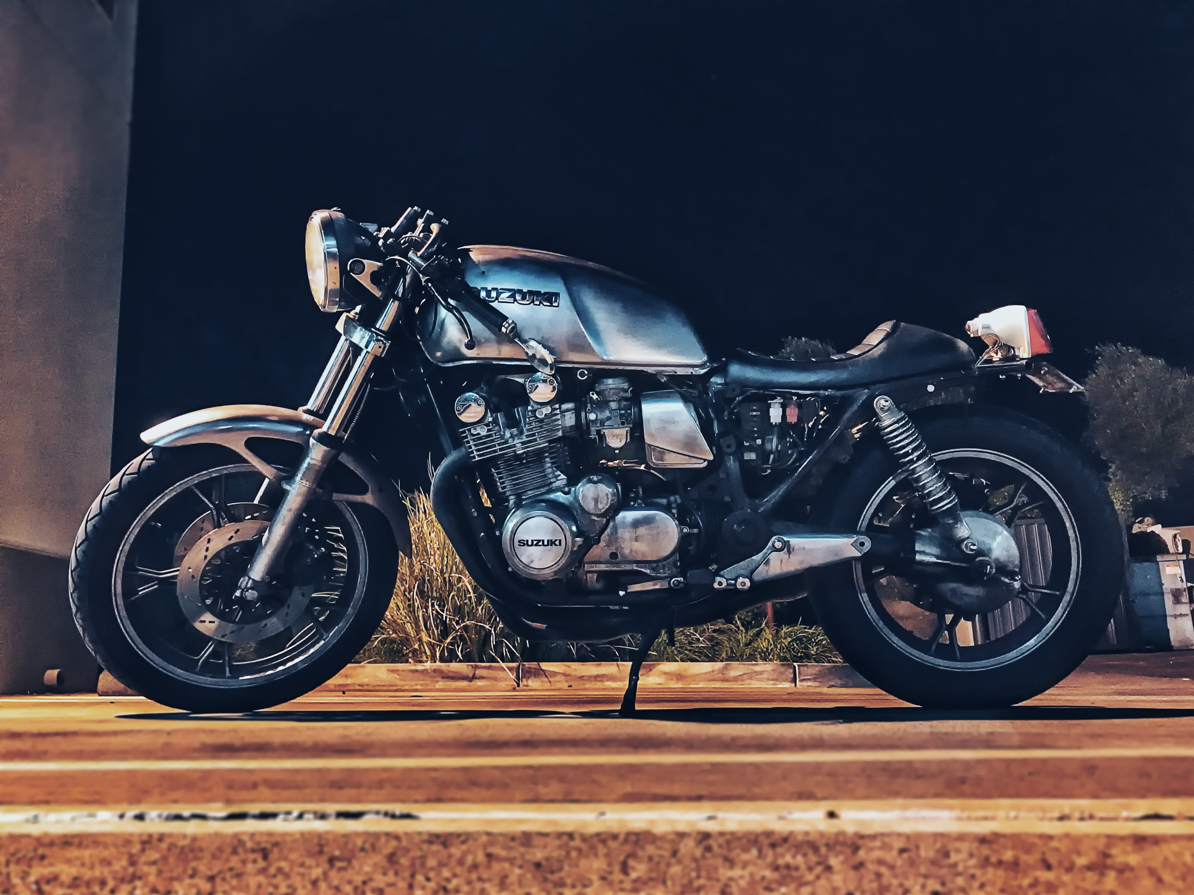 motorcycle, muffler, touring, day, outdoors, parking, chrome, side view, no people, old, close-up, travel, motorbike, stationary, mode of transportation, HD Wallpaper