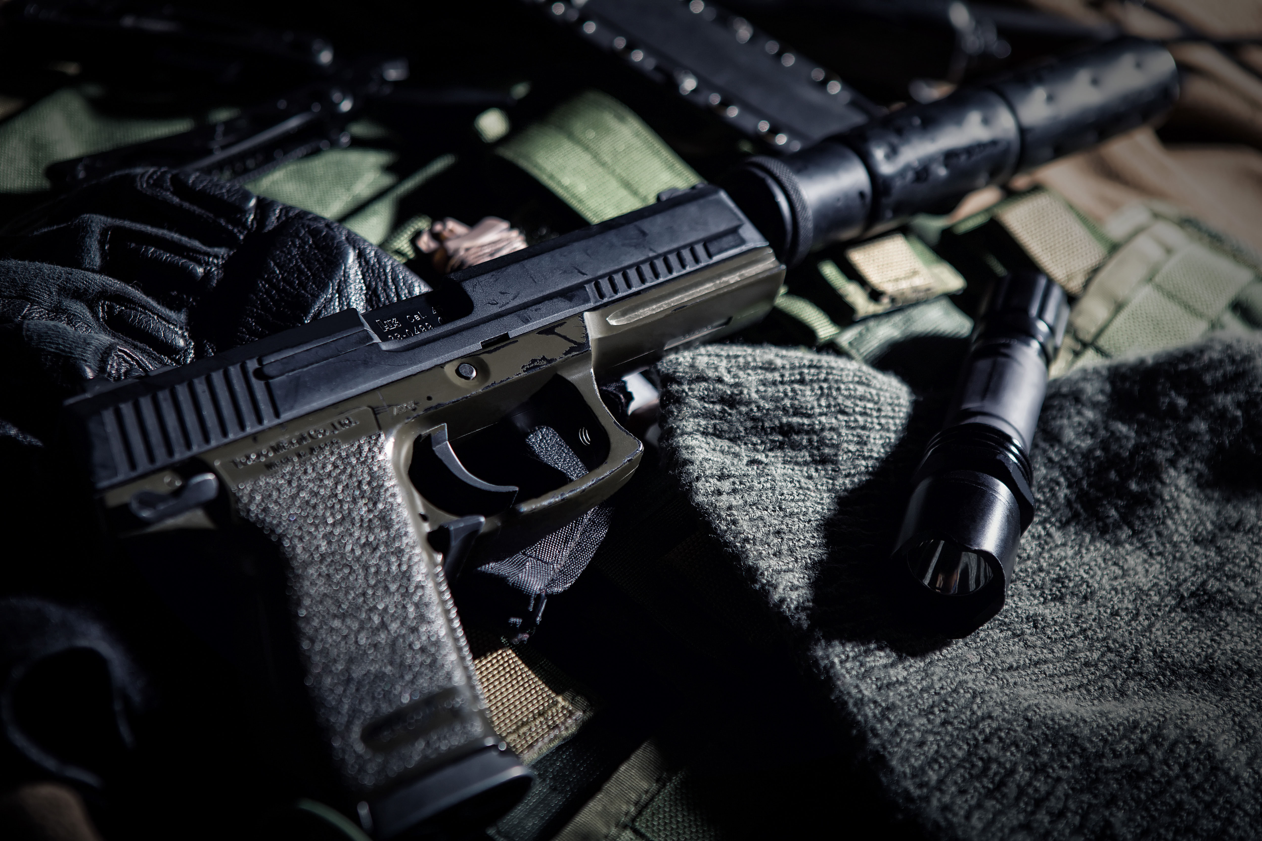 pistol, technology, semi, PBS, security, black color, communication, indoors, warning sign, machine gun, handgun, military, black, protection, HK 45, HD Wallpaper