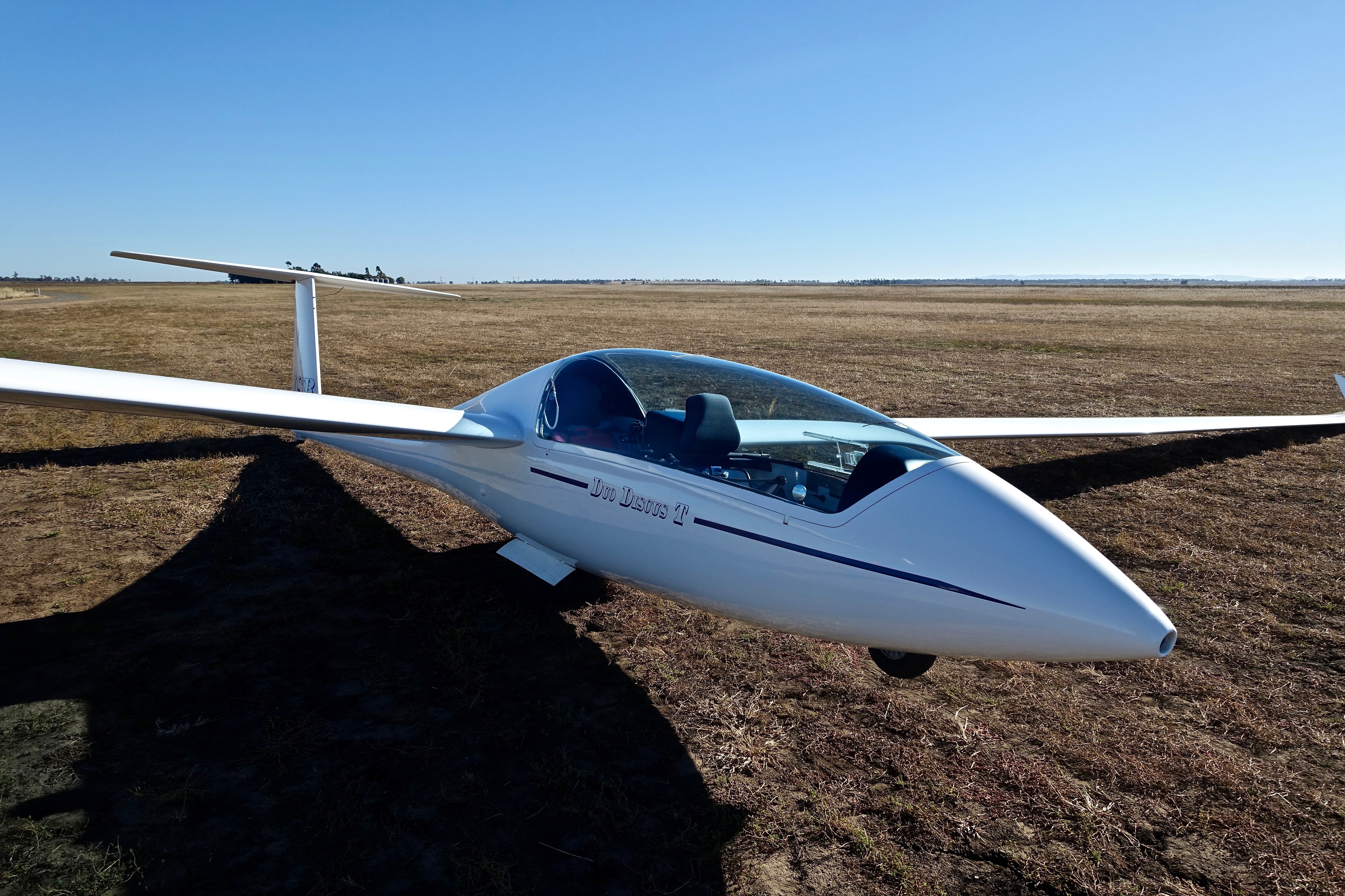 glider, nautical vessel, dom, 5K, day, no people, land, landscape, sky, flying, gliding, environment, outdoors, transportation, side view, aircraft, clear sky, HD Wallpaper
