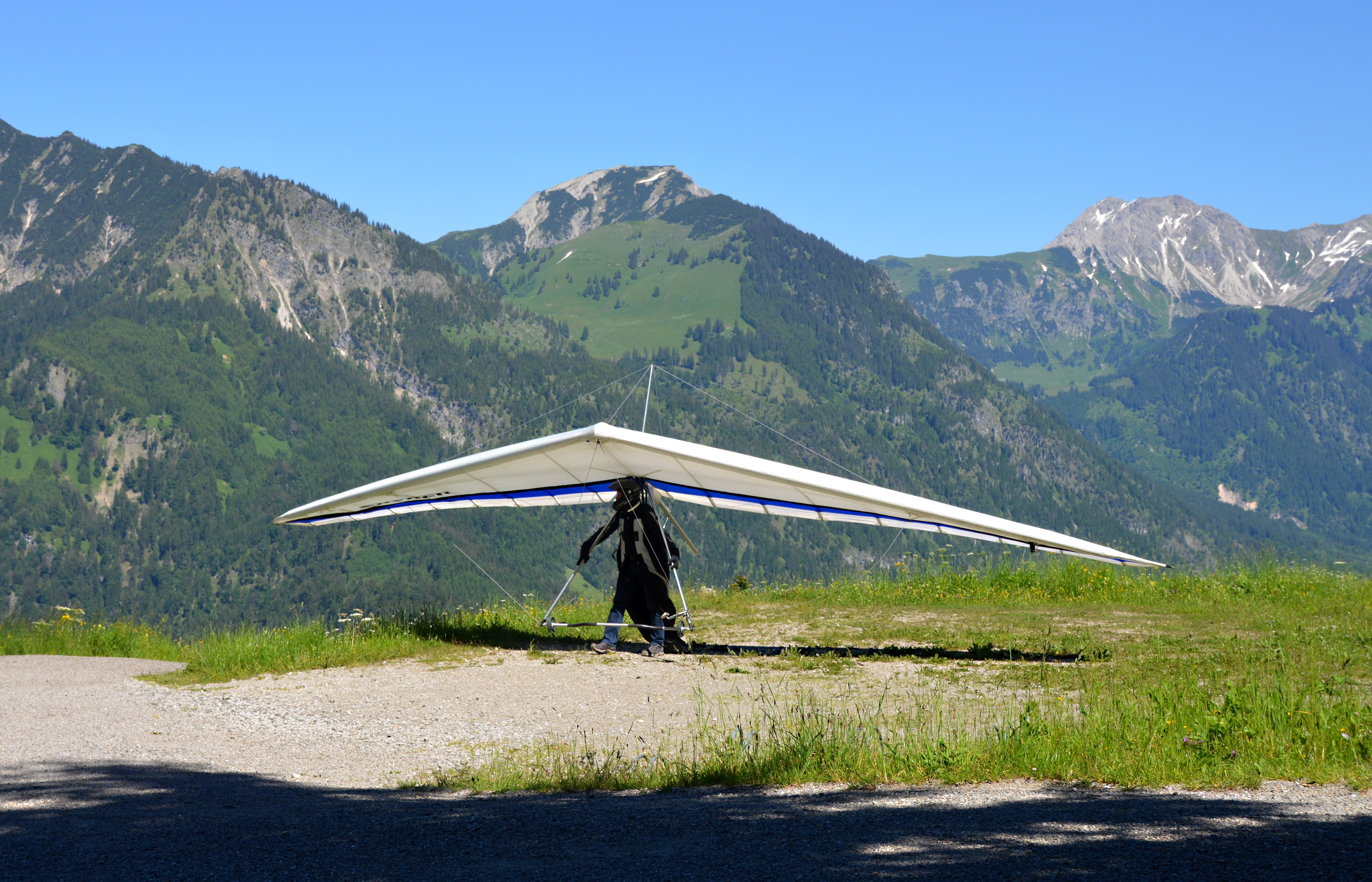 scenics, courage, dom, tranquility, sunlight, Hang Glider, one person, nature, plant, Mountains, rear view, tranquil scene, full length, mountain, lifestyles, HD Wallpaper