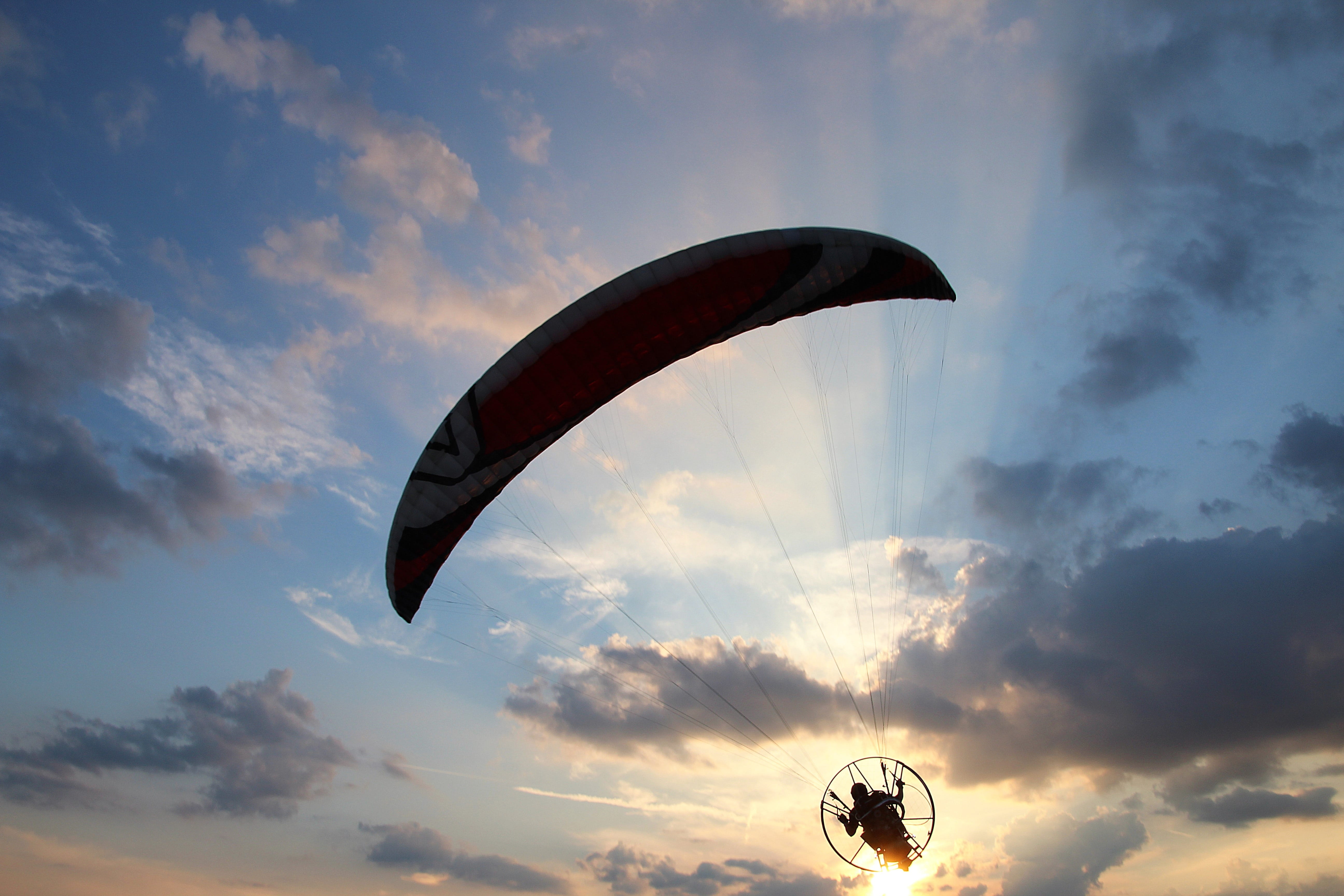 clouds, hobby, airy, directing linen, Motor Glider, mid-air, dom, flying, blue, summer, outdoors, Air Sports, paragliding, fly, cloudscape, lifestyles, HD Wallpaper