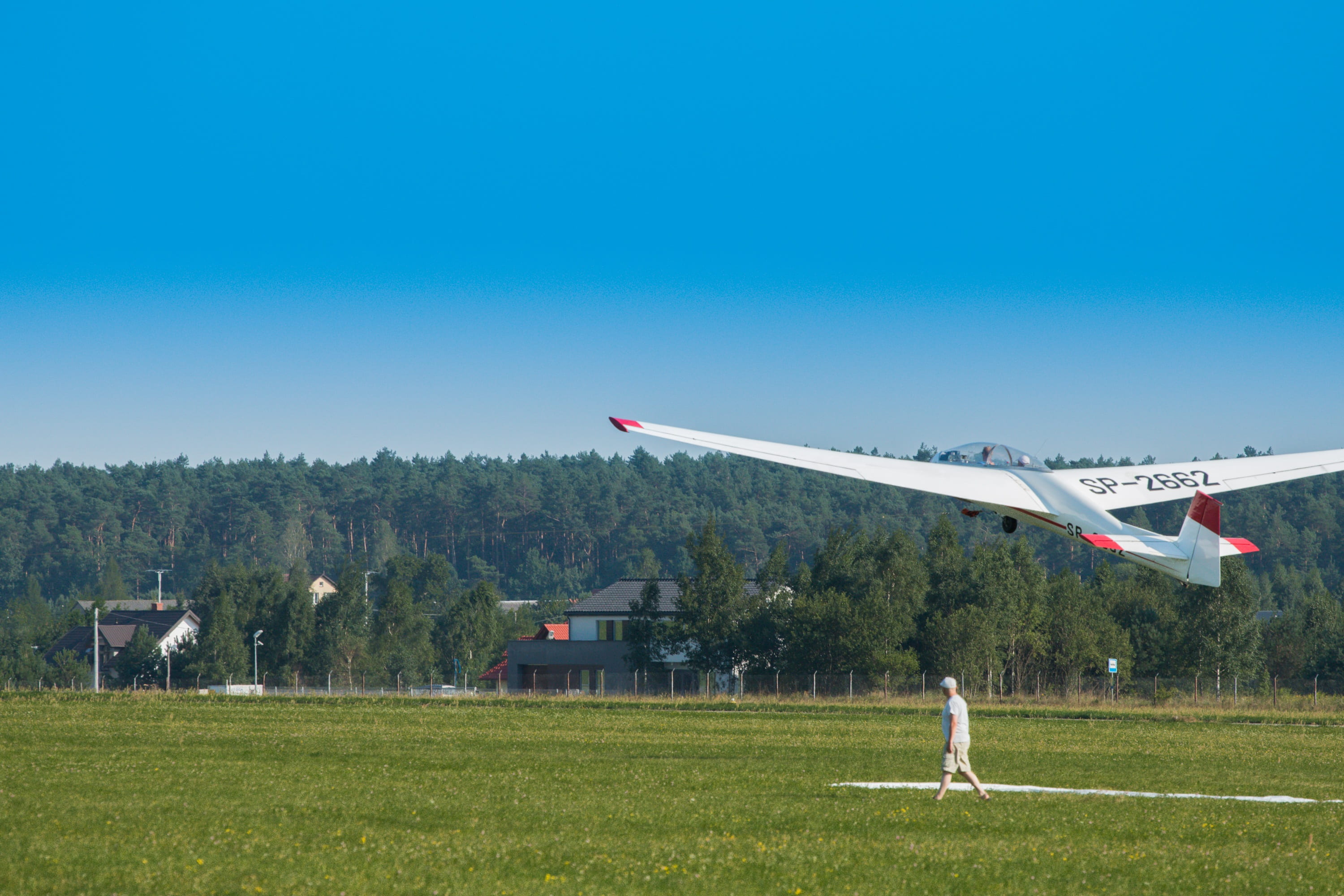 landing - touching down, plant, dom, transportation, grass, sport, fly, flying, mode of transportation, private airplane, aerospace industry, airfare, travel, HD Wallpaper
