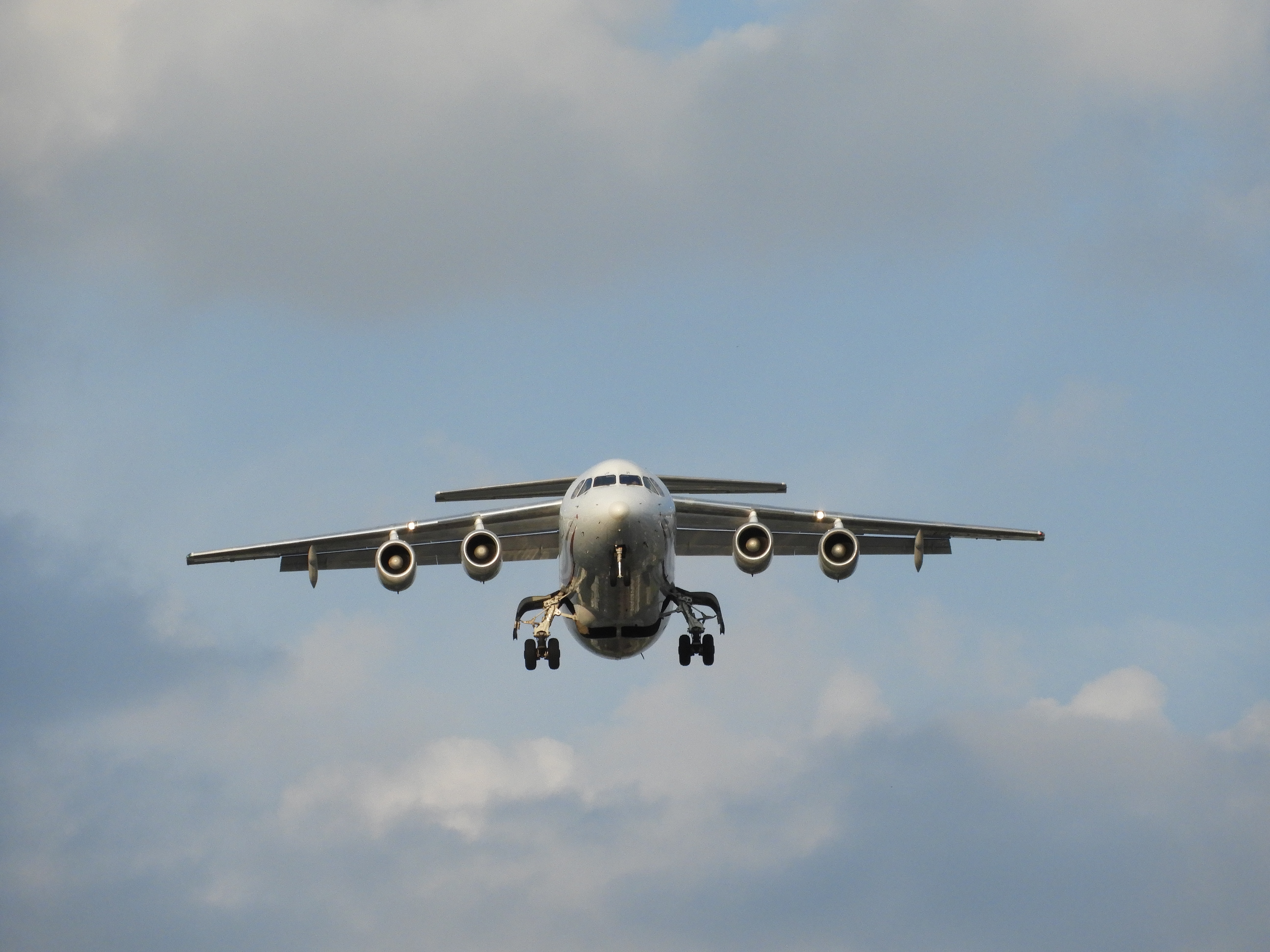 mode of transportation, nature, aircraft, flying, machine, hanover, travel, motion, on the move, low angle view, arrival, blue, transportation, no people, HD Wallpaper