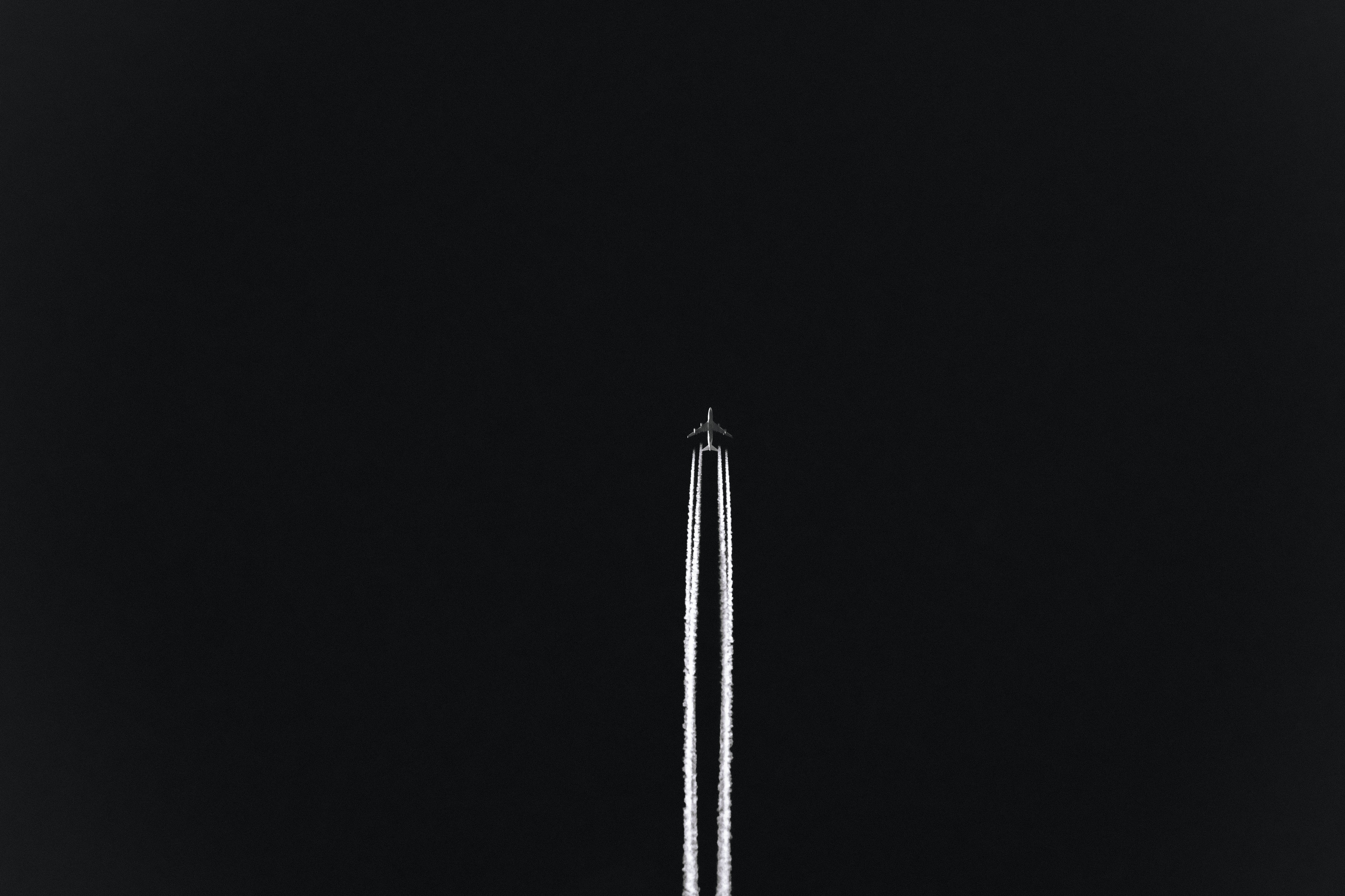 speed, air vehicle, flying, sky, takeoff, 5K, plane, black Color, low angle view, no People, black background, close-up, white, nature, travel, mode of transportation, HD Wallpaper