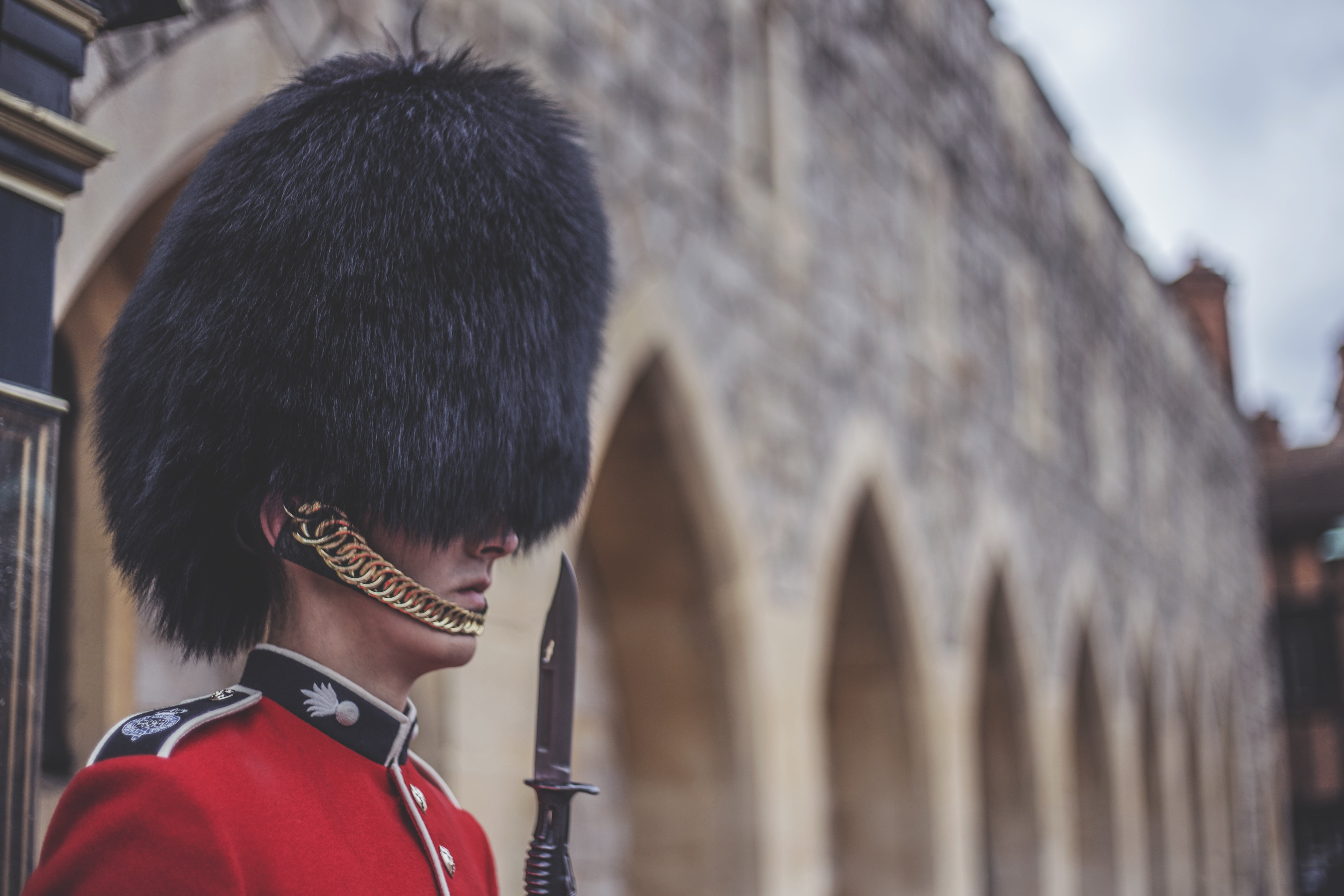 built structure, architecture, united kingdom, standing, portrait, soldier, rear view, selective, photography, protection, headshot, focus, building, english, HD Wallpaper