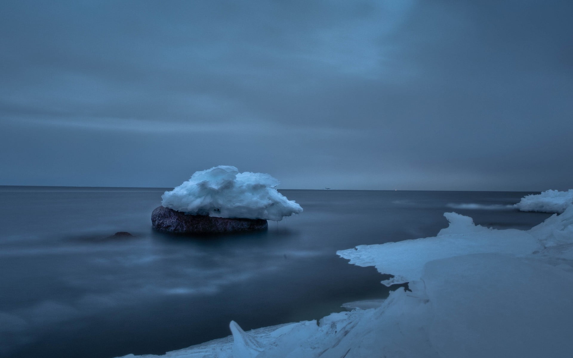 moody Sky, non-urban scene, sea, scenics - nature, tranquility, dark, tranquil scene, ice, cold - Temperature, landscape, stone, iceber, iceland, beauty In Nature, HD Wallpaper