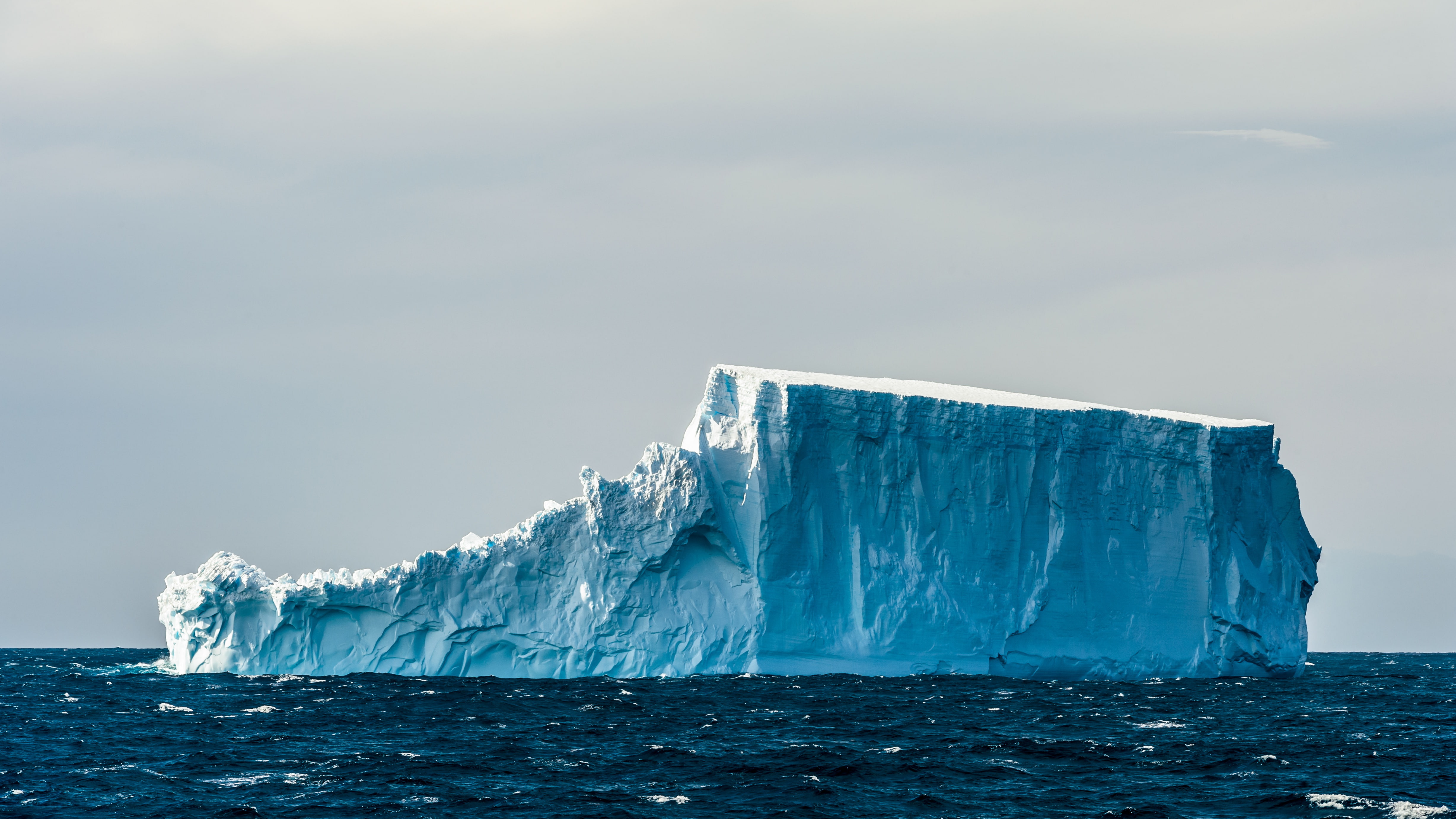 horizon, 4K, sea, waves, overcast, cyan, nature, ice berg, HD Wallpaper