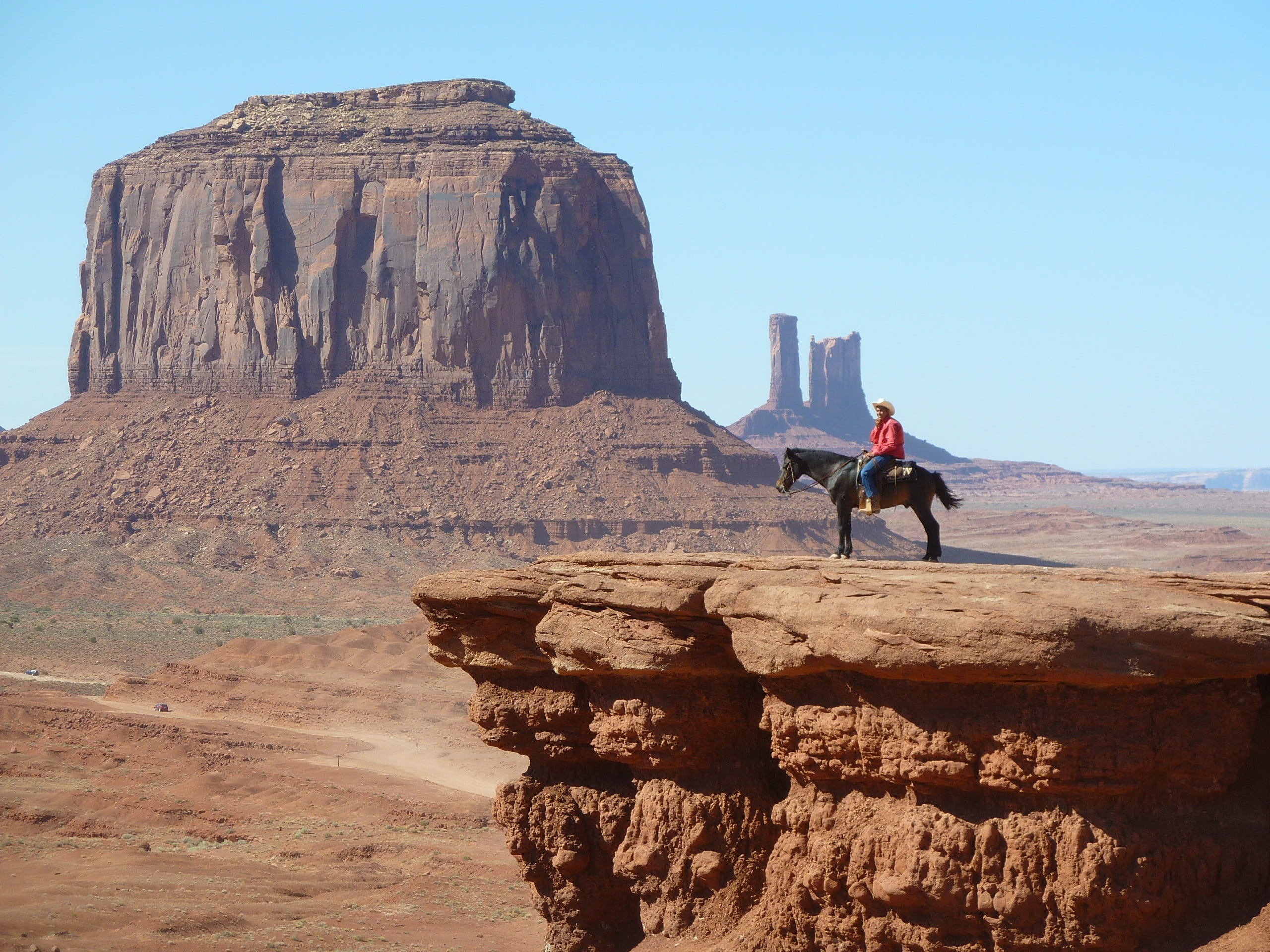 canyon, usa, wild west, day, 2K, full length, cowboy, man, land, monument valley, travel destinations, scenics - nature, desert, riding, one person, western, HD Wallpaper