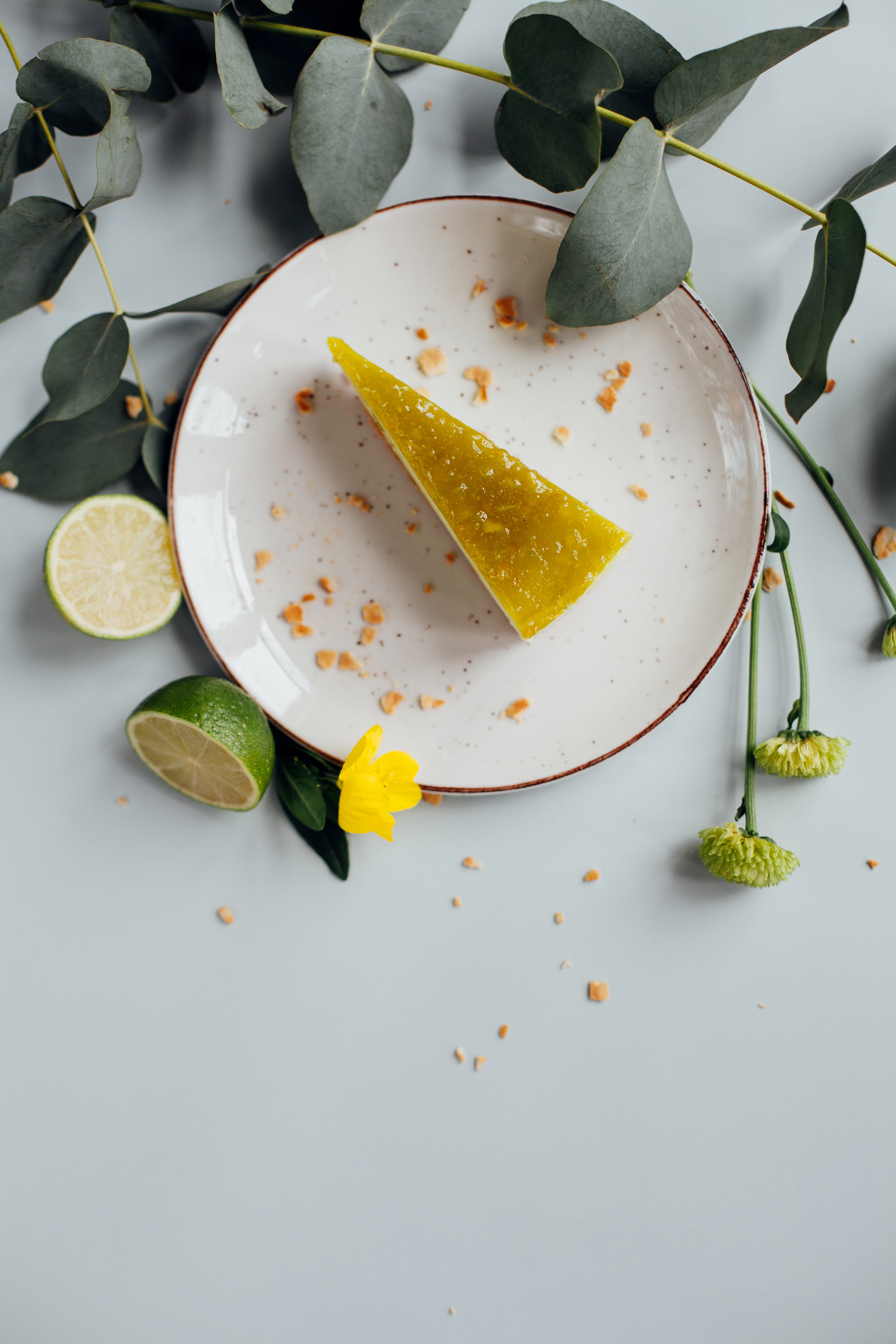 leaf, lemon, no people, flatlay, food, eat, garnish, close-up, plate, spoon, ready-to-eat, high angle view, green color, ceramic, cake, food styling, still life, Phone HD Wallpaper