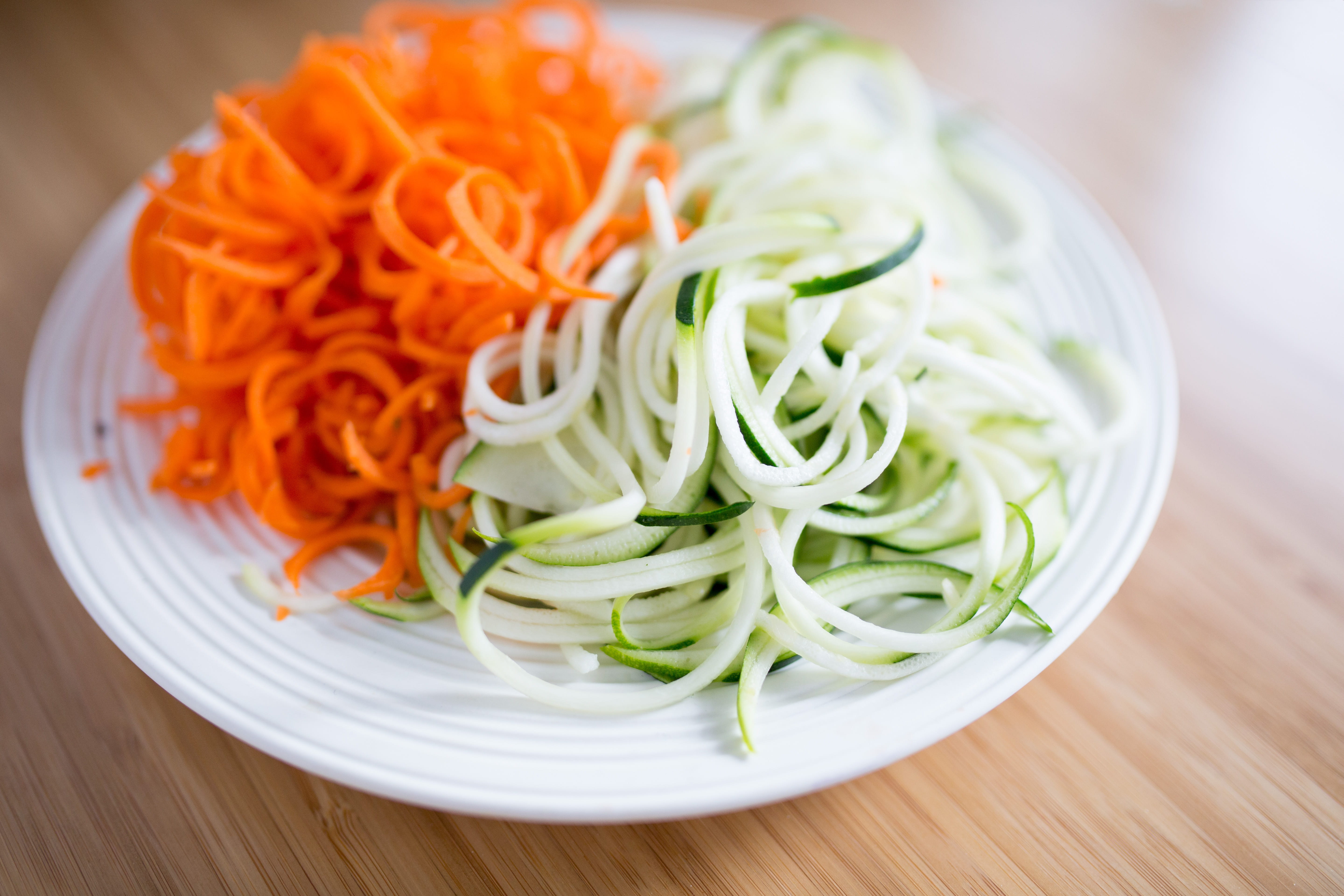 close-up, canada, food and drink, food, green, bowl, ornament, dinner, healthy eating, flower, freshness, wellbeing, blossom, carrot, flower arrangement, HD Wallpaper