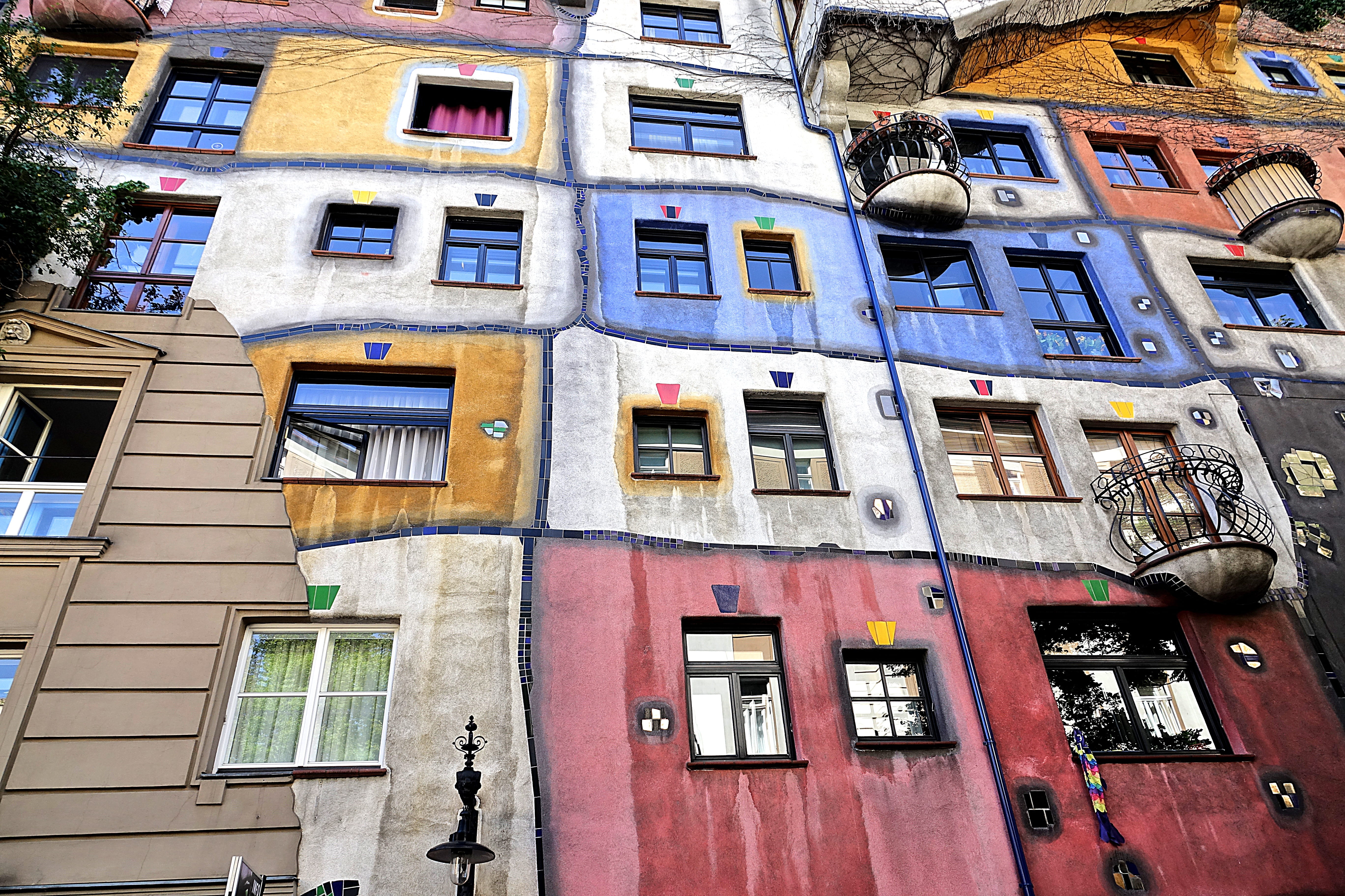 old, air conditioner, glass - material, 5K, day, painted, outdoors, residential district, architecture, red, wall, in a row, city, nature, no people, house, HD Wallpaper