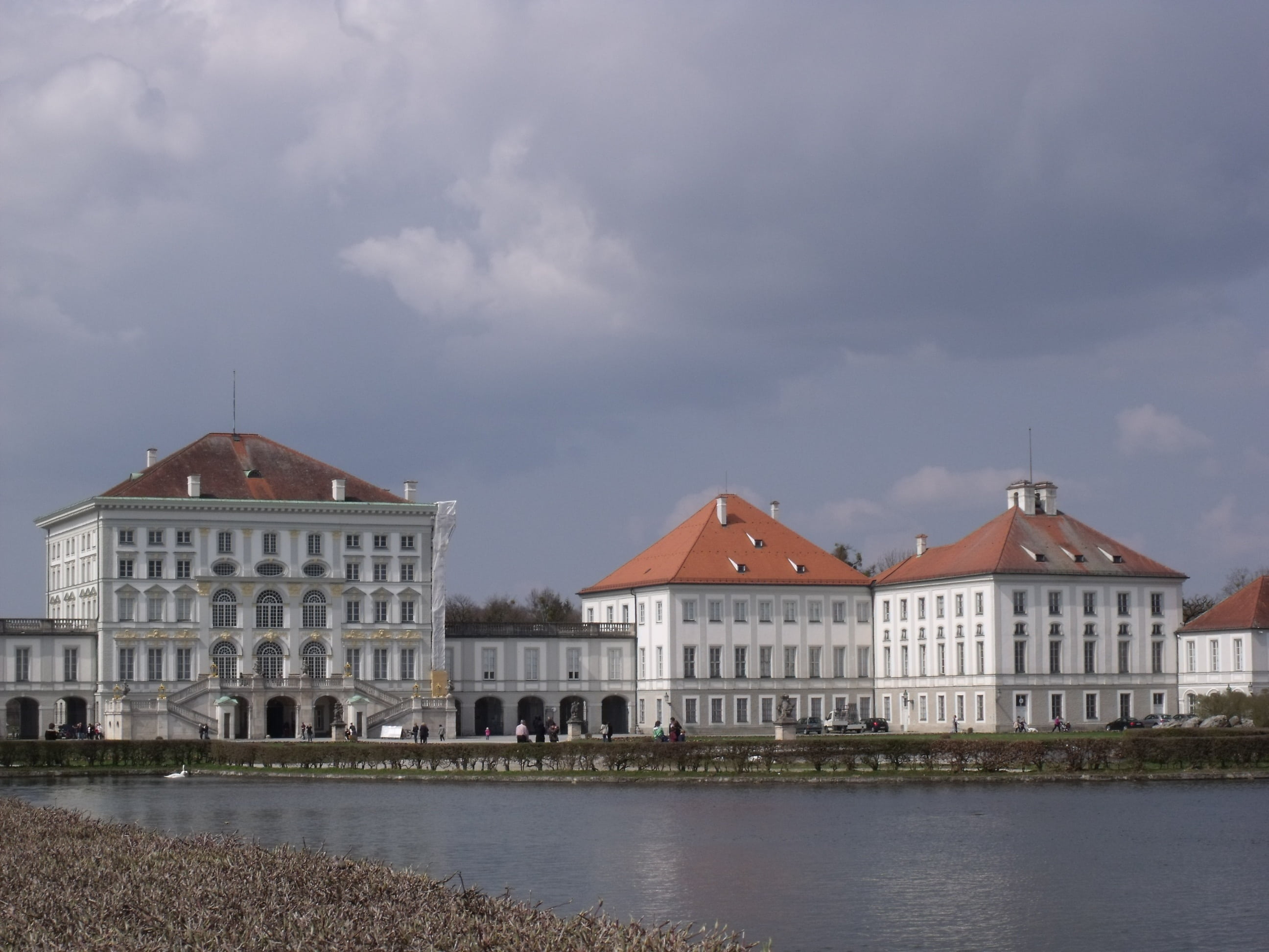 building, built structure, waterfront, schönbrunn palace, government, history, outdoors, sky, palace, day, travel destinations, city, water, no people, HD Wallpaper
