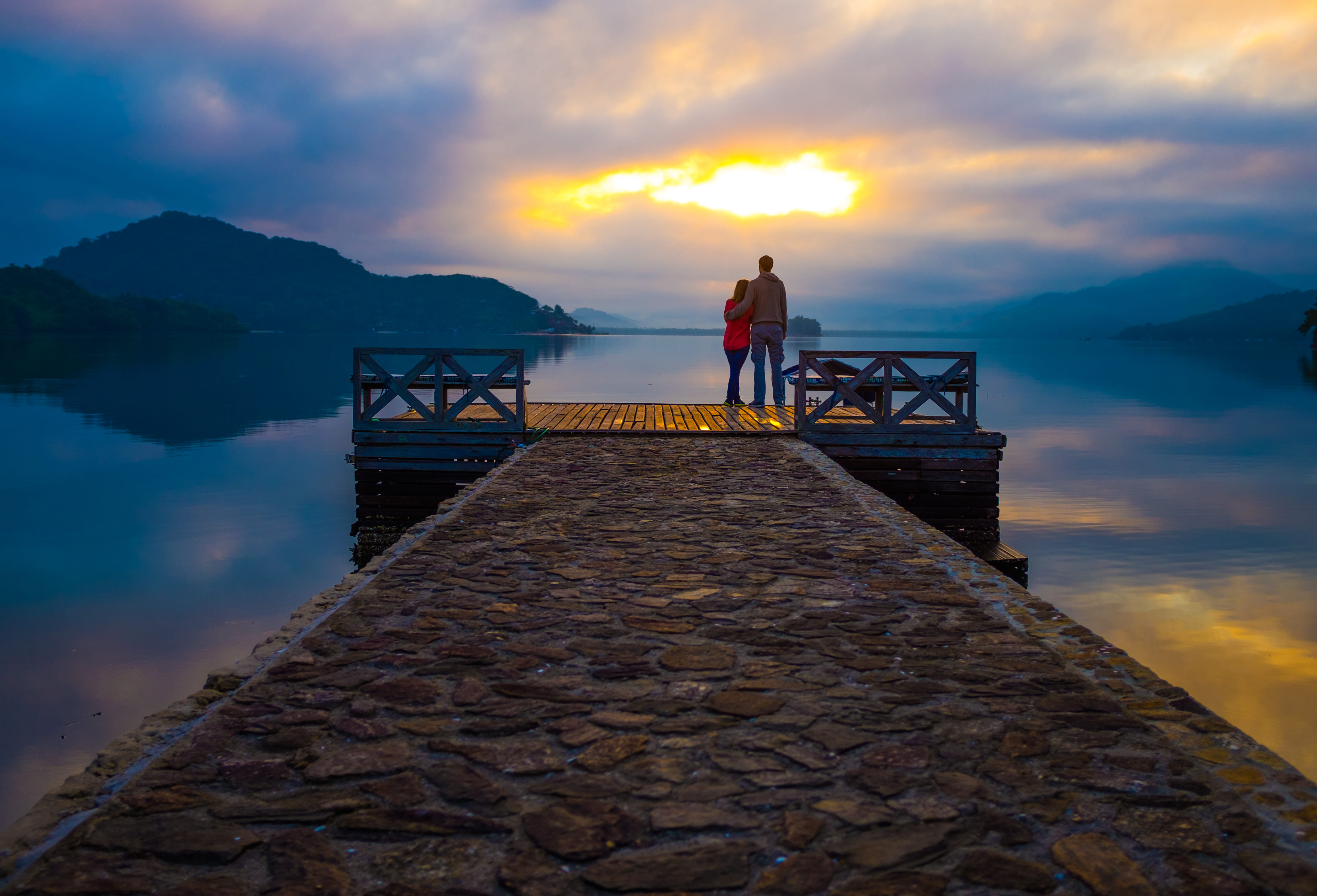 photo, mountain, sea, hill, sky, stone, noontime, couple, cloud - sky, love, nature, lifestyles, 4K, reflection, lake, pier, beauty in nature, concrete, HD Wallpaper