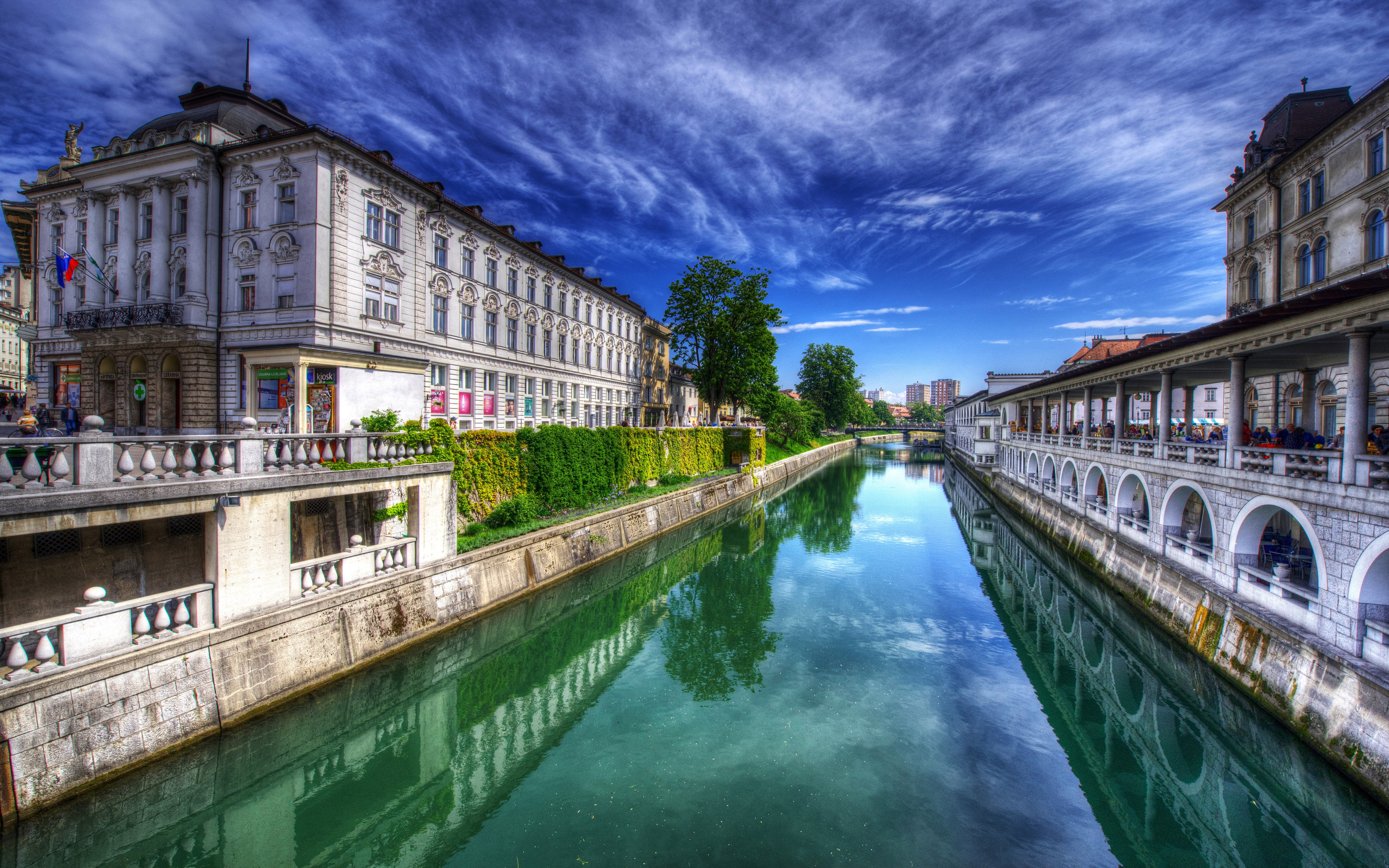 city, reflection, waterfront, cities, built structure, 5K, sky, no people, buildings, old, houses, architecture, connection, nature, residential district, HD Wallpaper