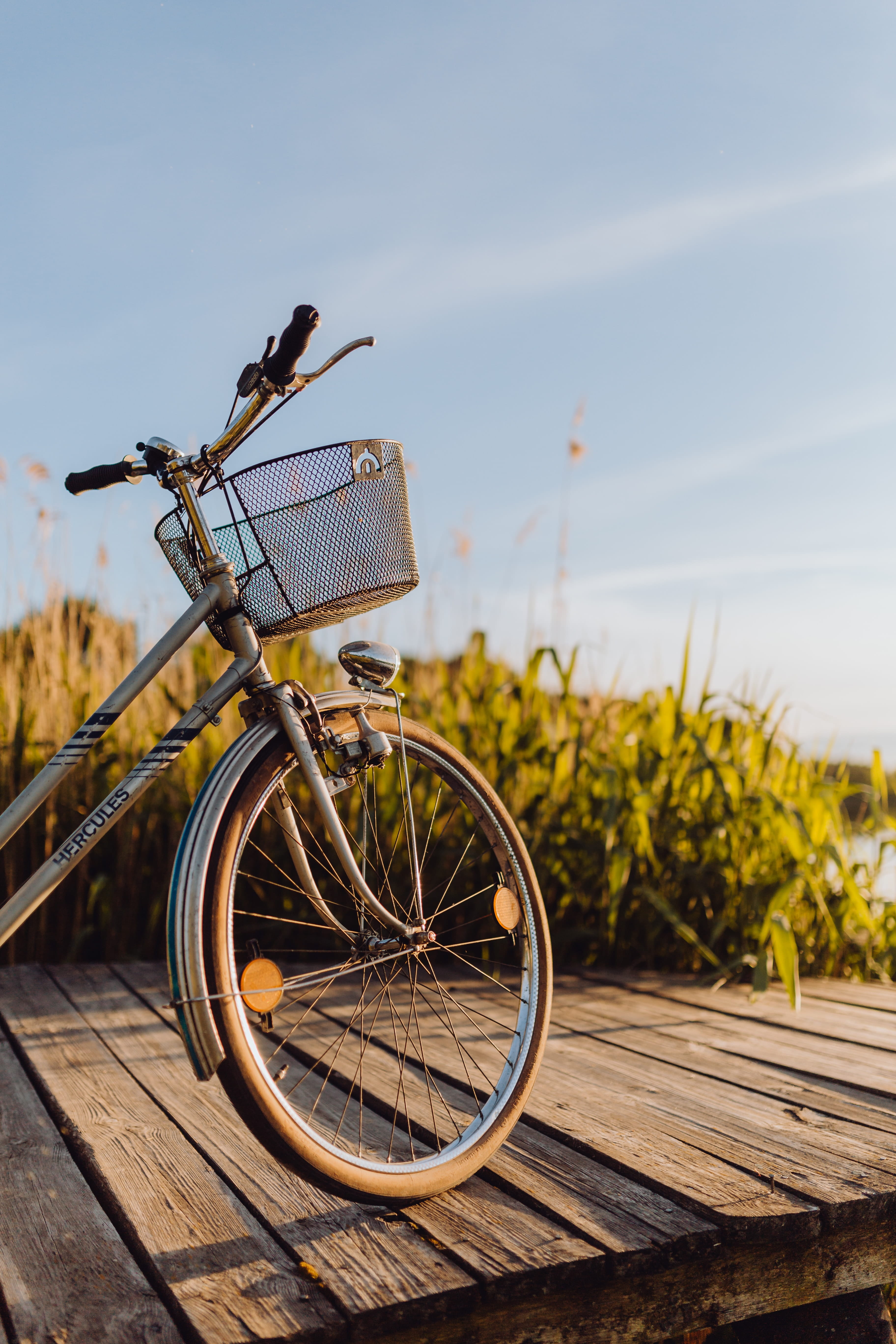 mode of transportation, travel, evening, sunset, bike, focus on foreground, bright, footpath, outdoor, stationary, wheel, 5K, pier, sky, bicycle, cyclist, Phone HD Wallpaper