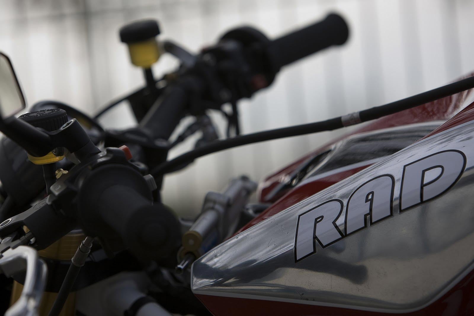 transportation, travel, mode of transportation, stationary, land vehicle, handle, bicycle, no people, architecture, handlebar, selective focus, 720P, low angle view, HD Wallpaper