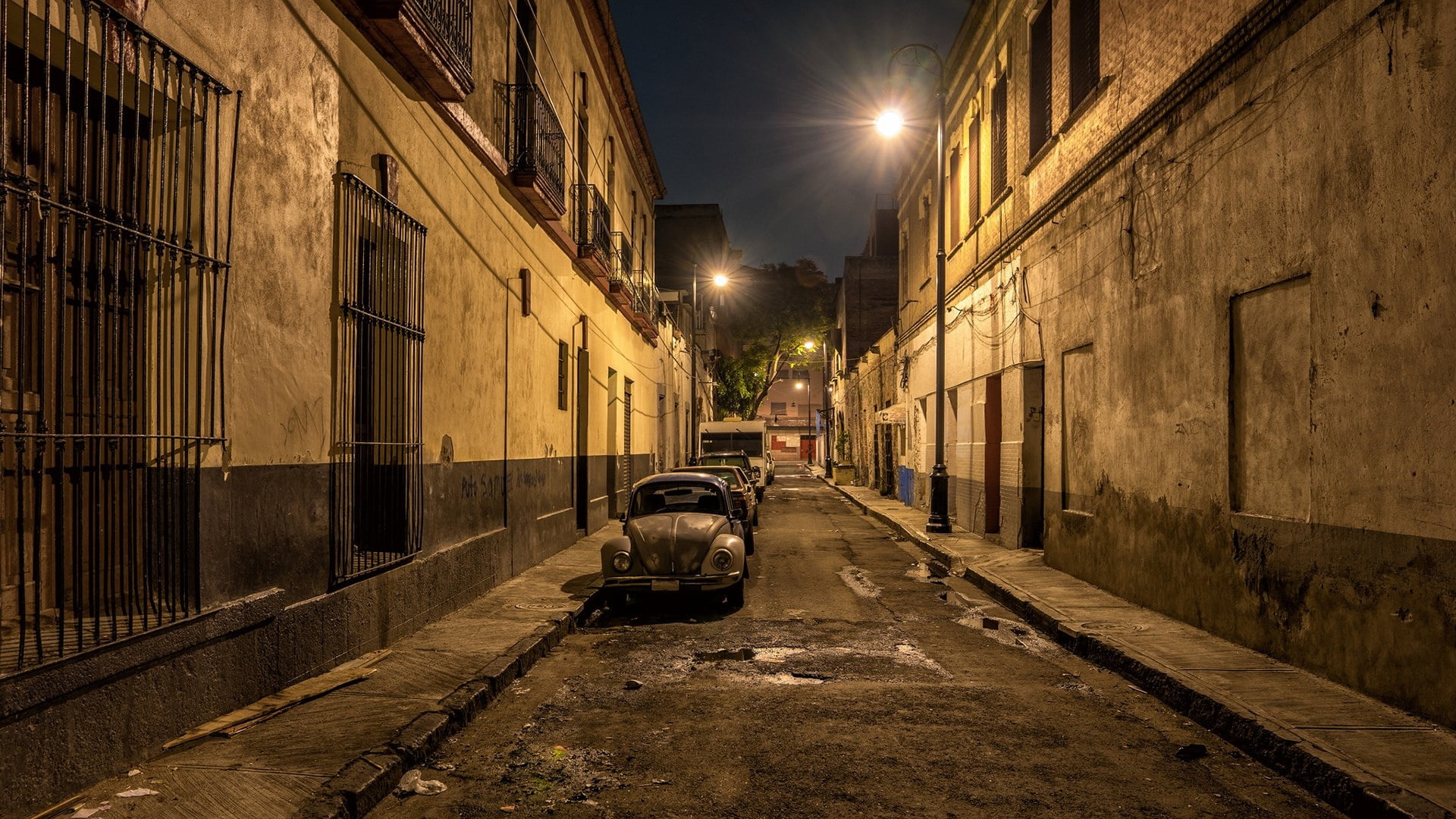 built structure, car, mode of transportation, city life, social issues, diminishing perspective, building exterior, no people, neighbourhood, residential district, HD Wallpaper