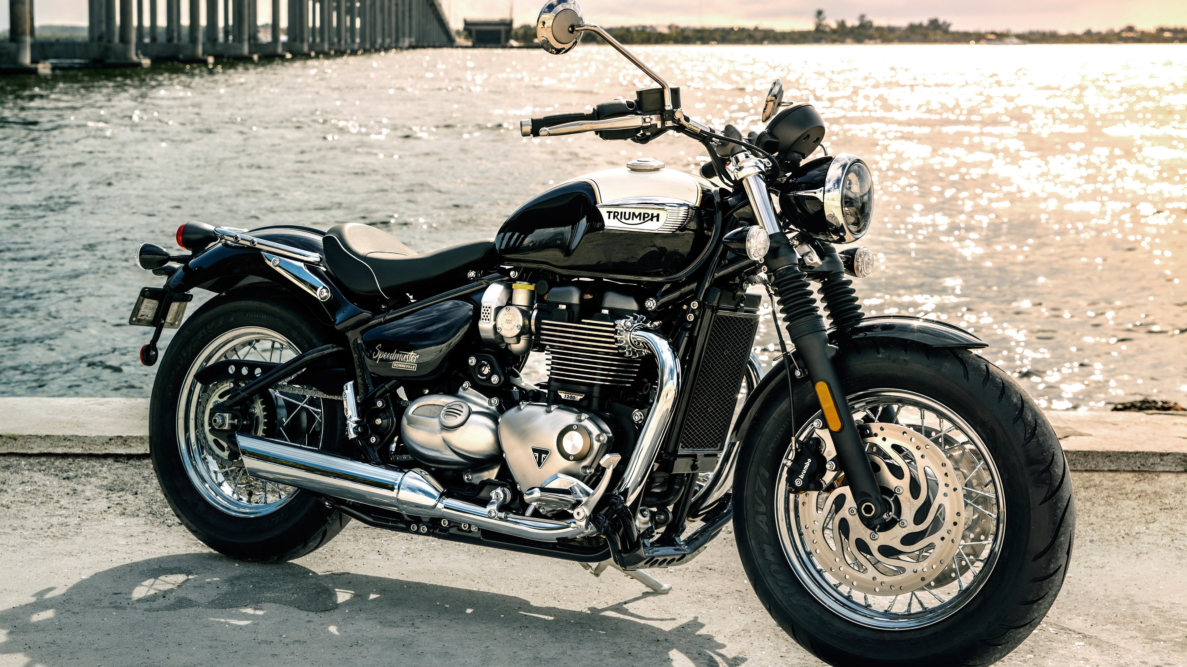 transportation, Bonneville, built structure, mode of transportation, stationary, day, Triumph, architecture, city, street, sunlight, outdoors, no people, HD Wallpaper