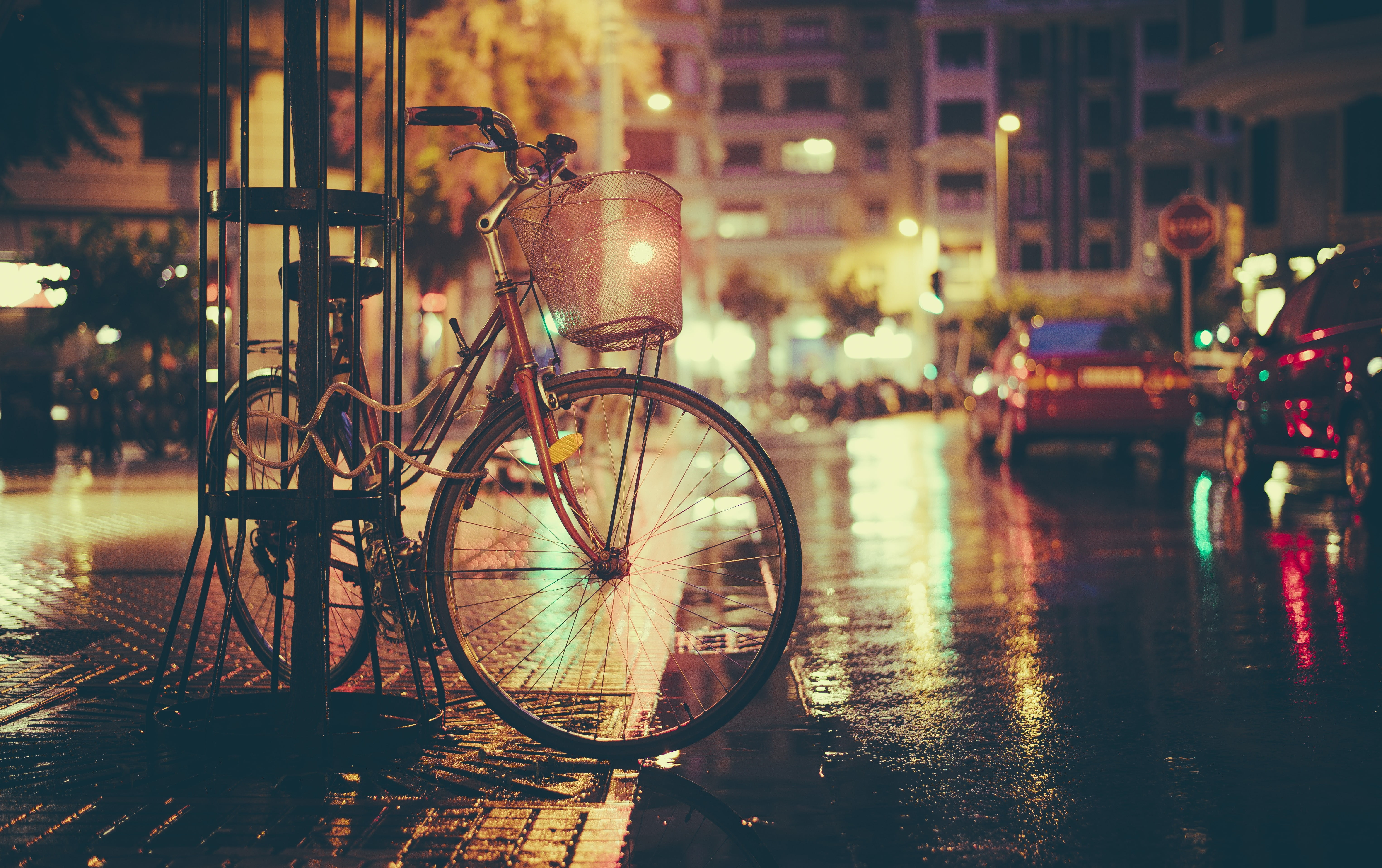 incidental people, architecture, bicycle, Eliézede Andrade, red, mode of transportation, reflection, building exterior, illuminated, step, built structure, HD Wallpaper