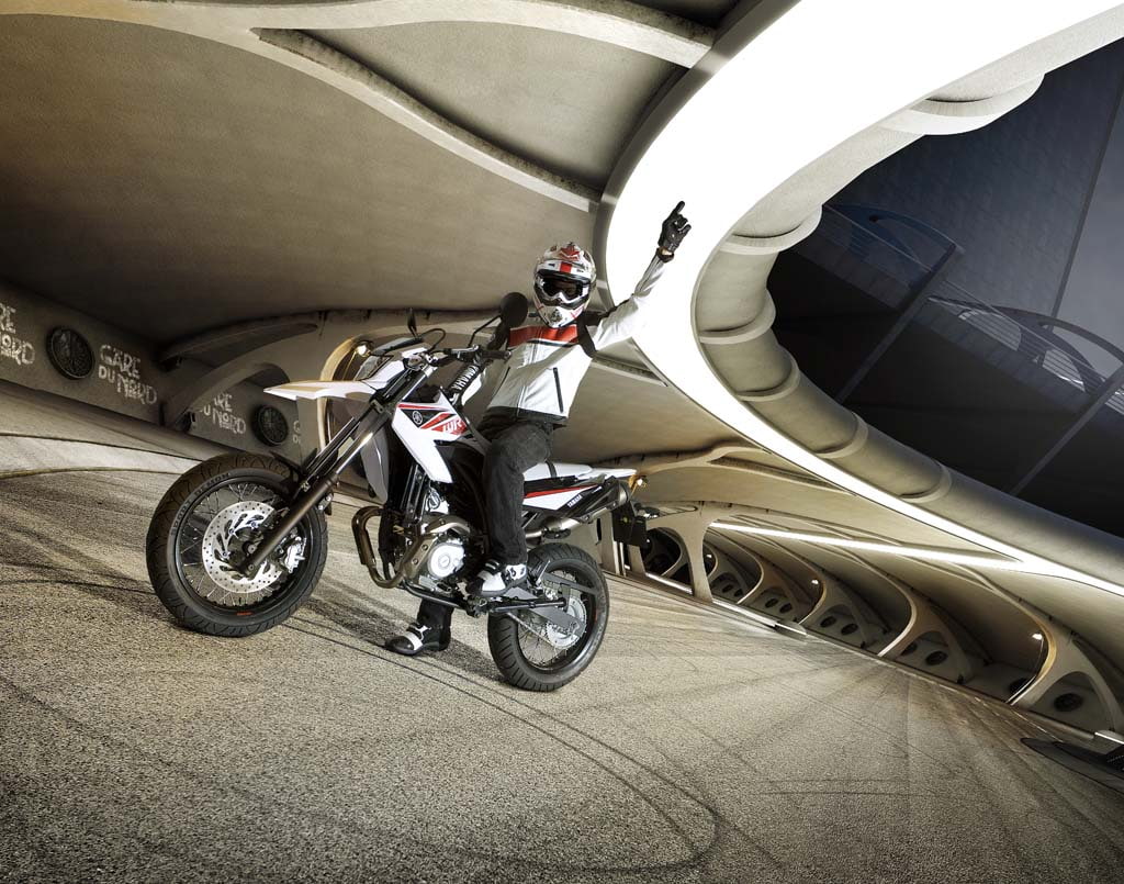 street legend, 480P, motocross, supermoto, wheelie, HD Wallpaper