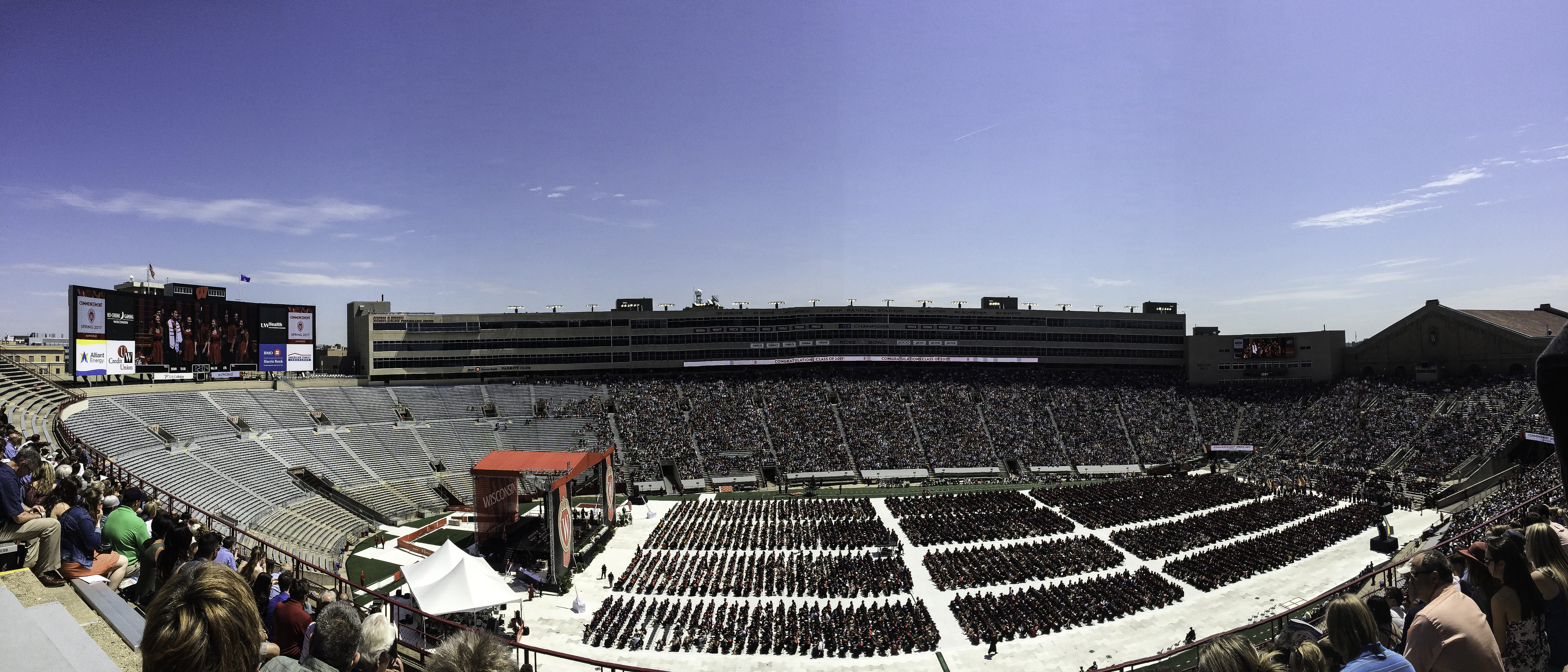 Wisconsin, real people, arts culture and entertainment, outdoors, panoramic, architecture, randall, Madison, built structure, wisconsin, people, arena, HD Wallpaper